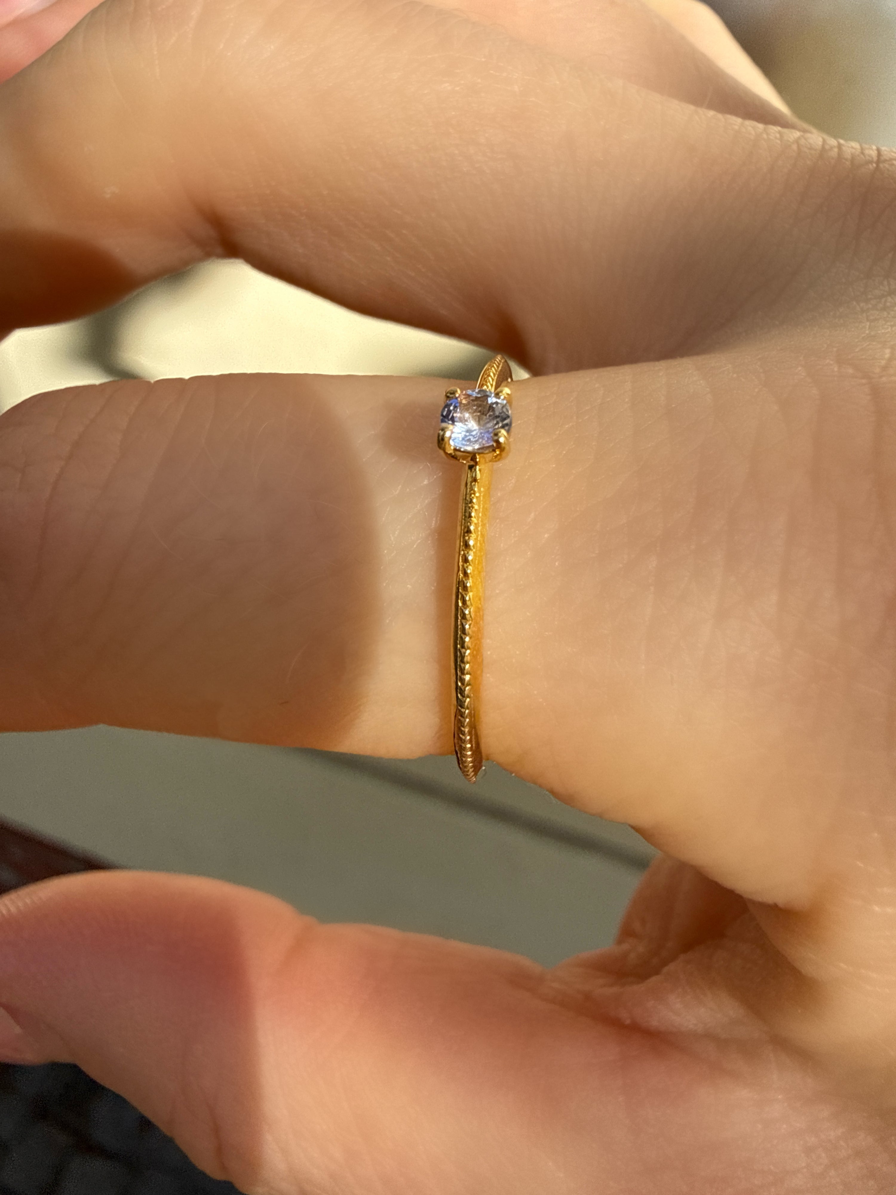 #1325 18k Ring with Tanzanite - Ring Size 60