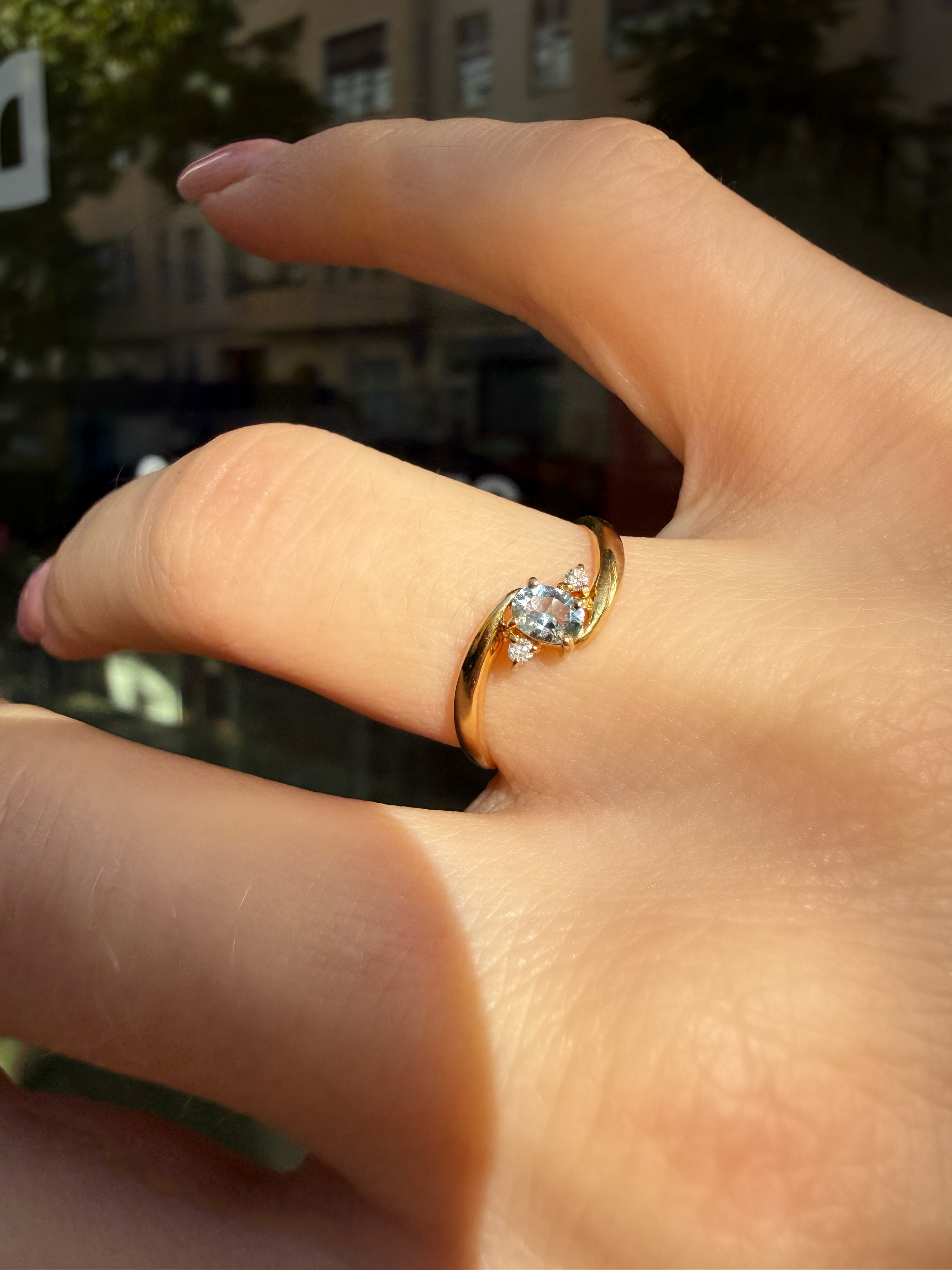 #1363 18k Ring mit Aquamarin & 2 Diamanten - RG 51