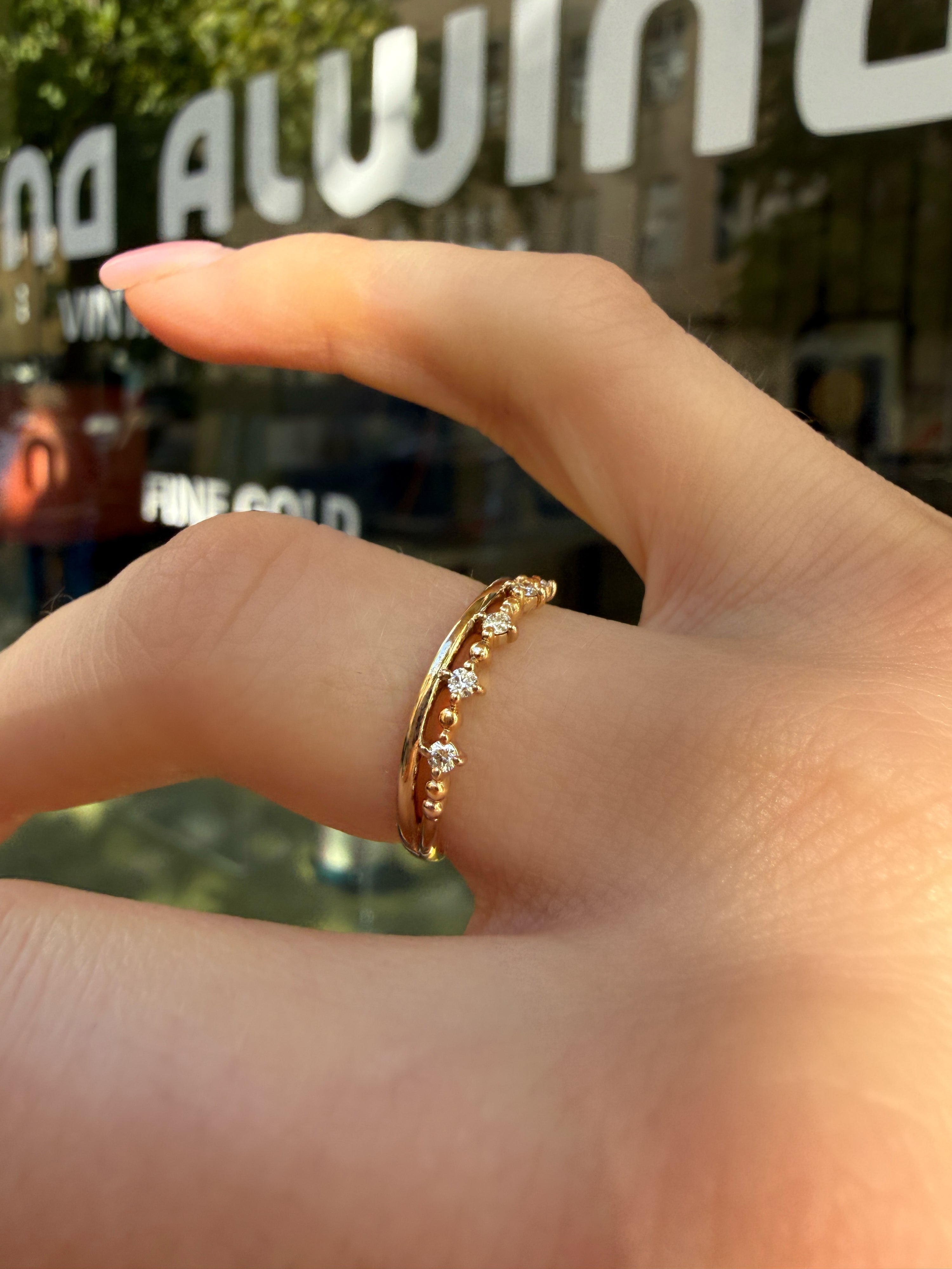 #1360 10k Ring mit 5 Diamanten - RG 51