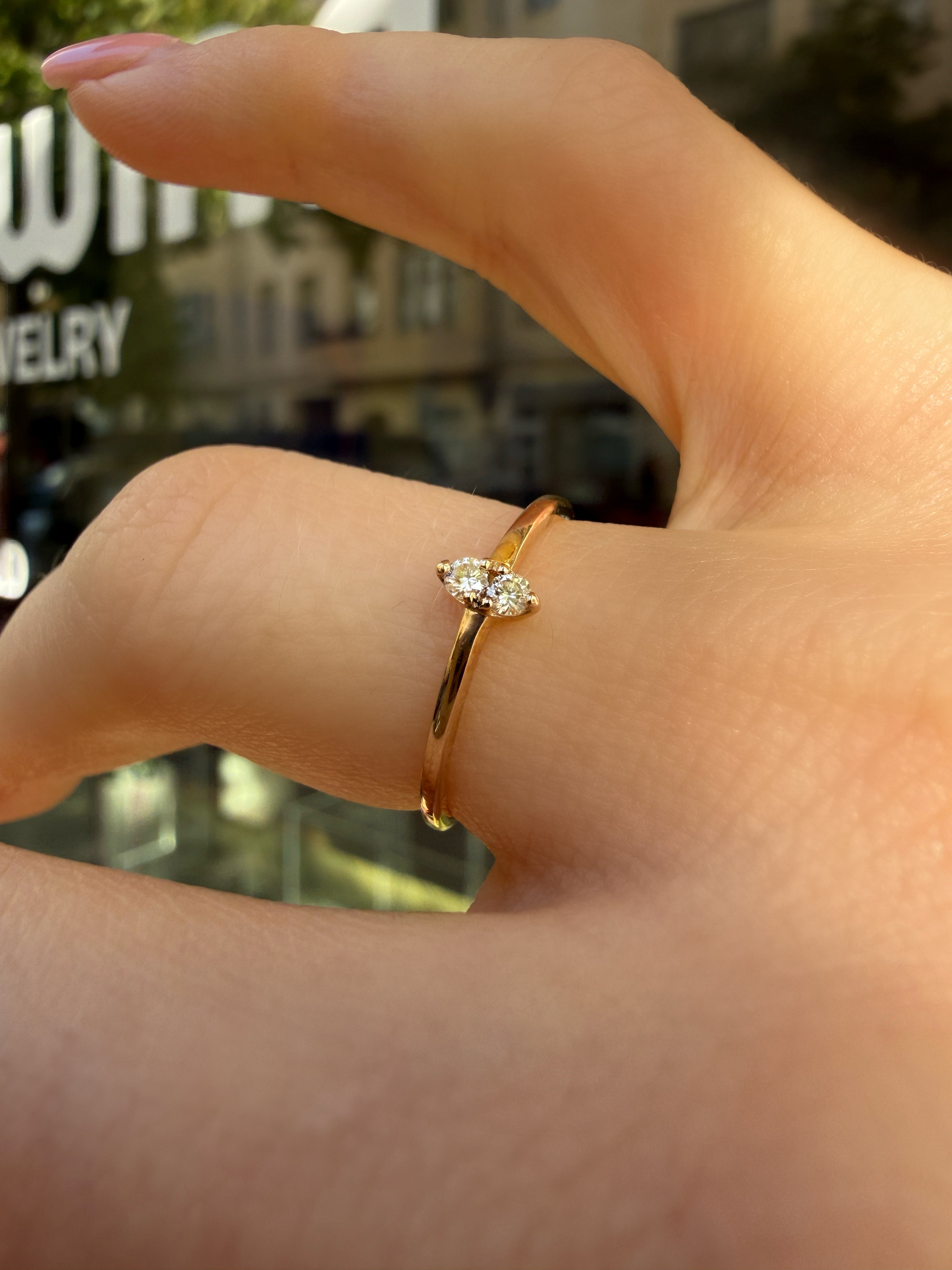 #1366 10k Ring mit 2 Diamanten - RG 51