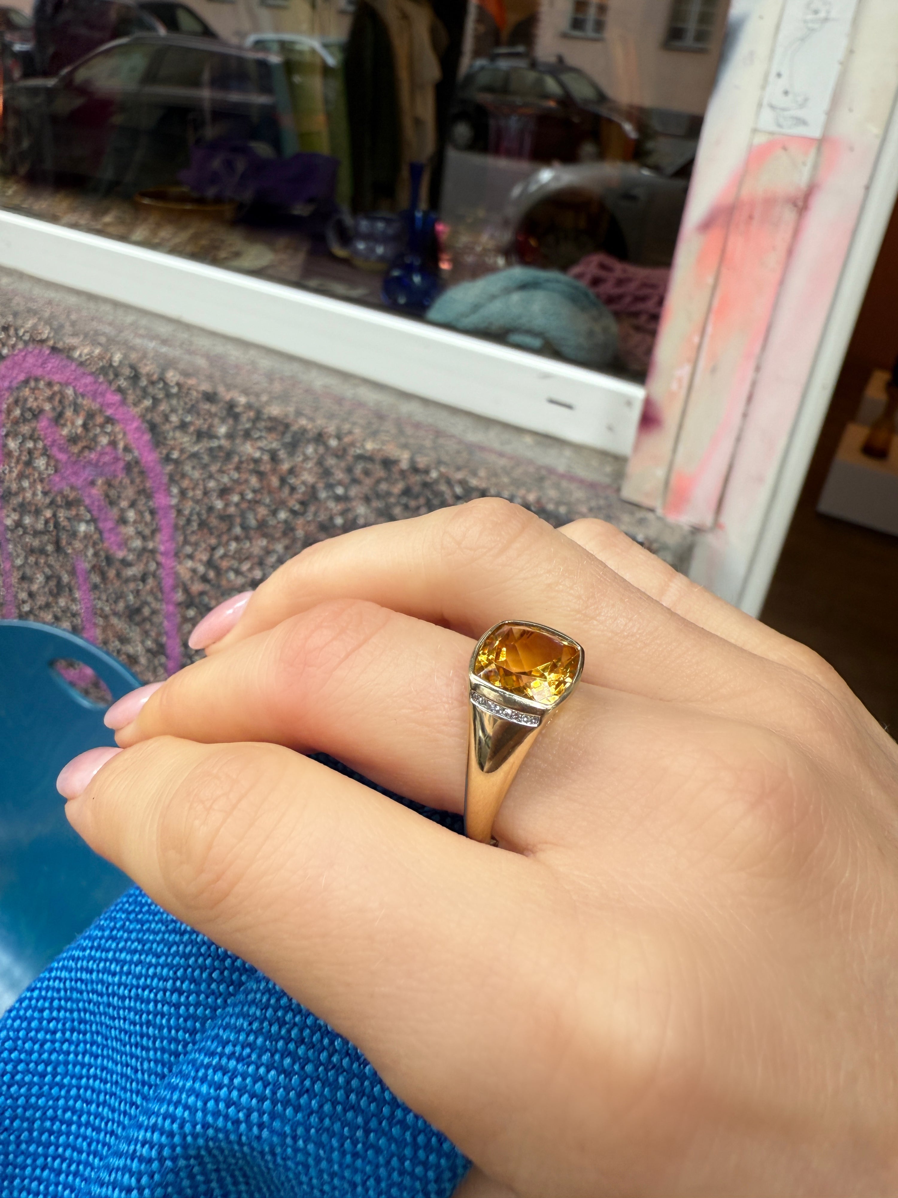 #163 9k Ring mit Citrin & 16 Diamanten - RG 60