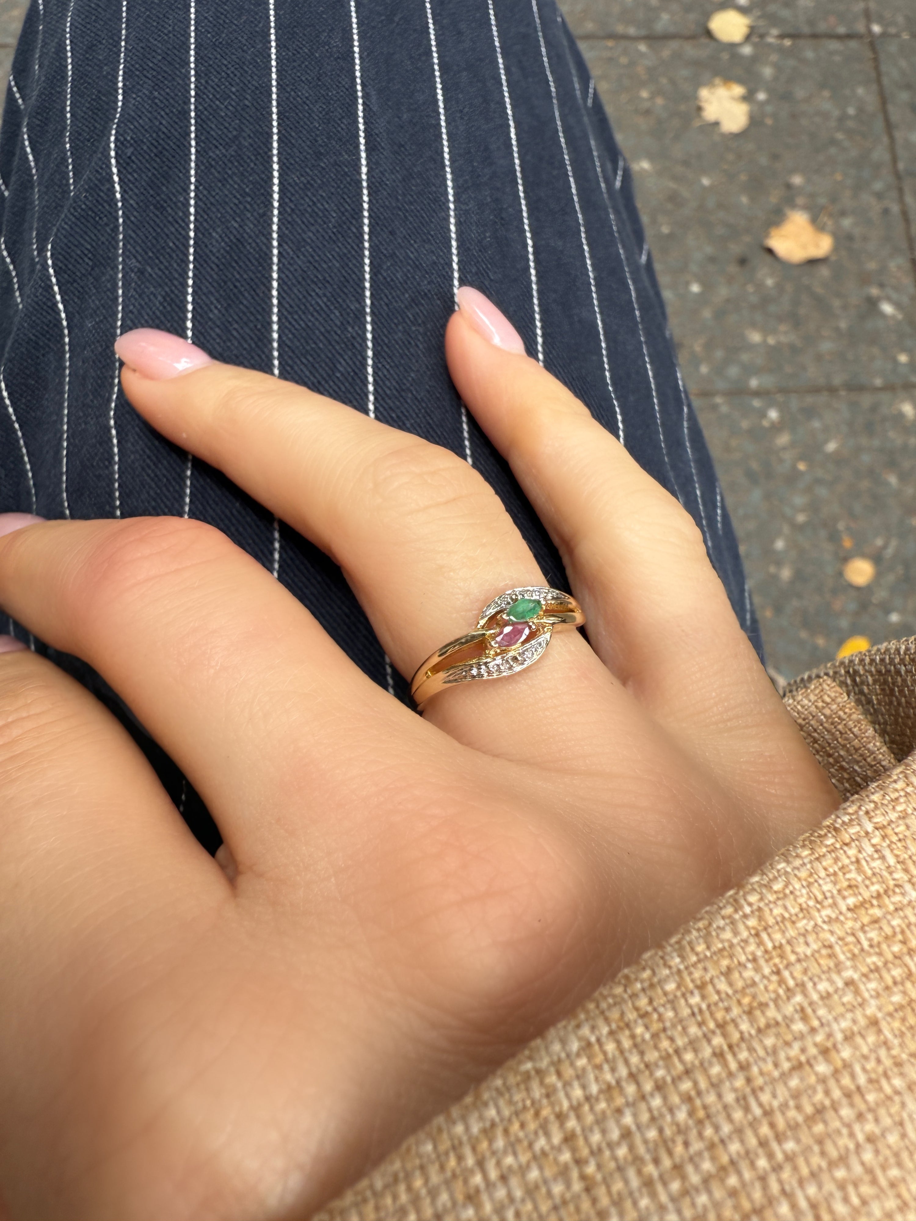 #166 8k Ring mit Smaragd & Rubin - RG 55