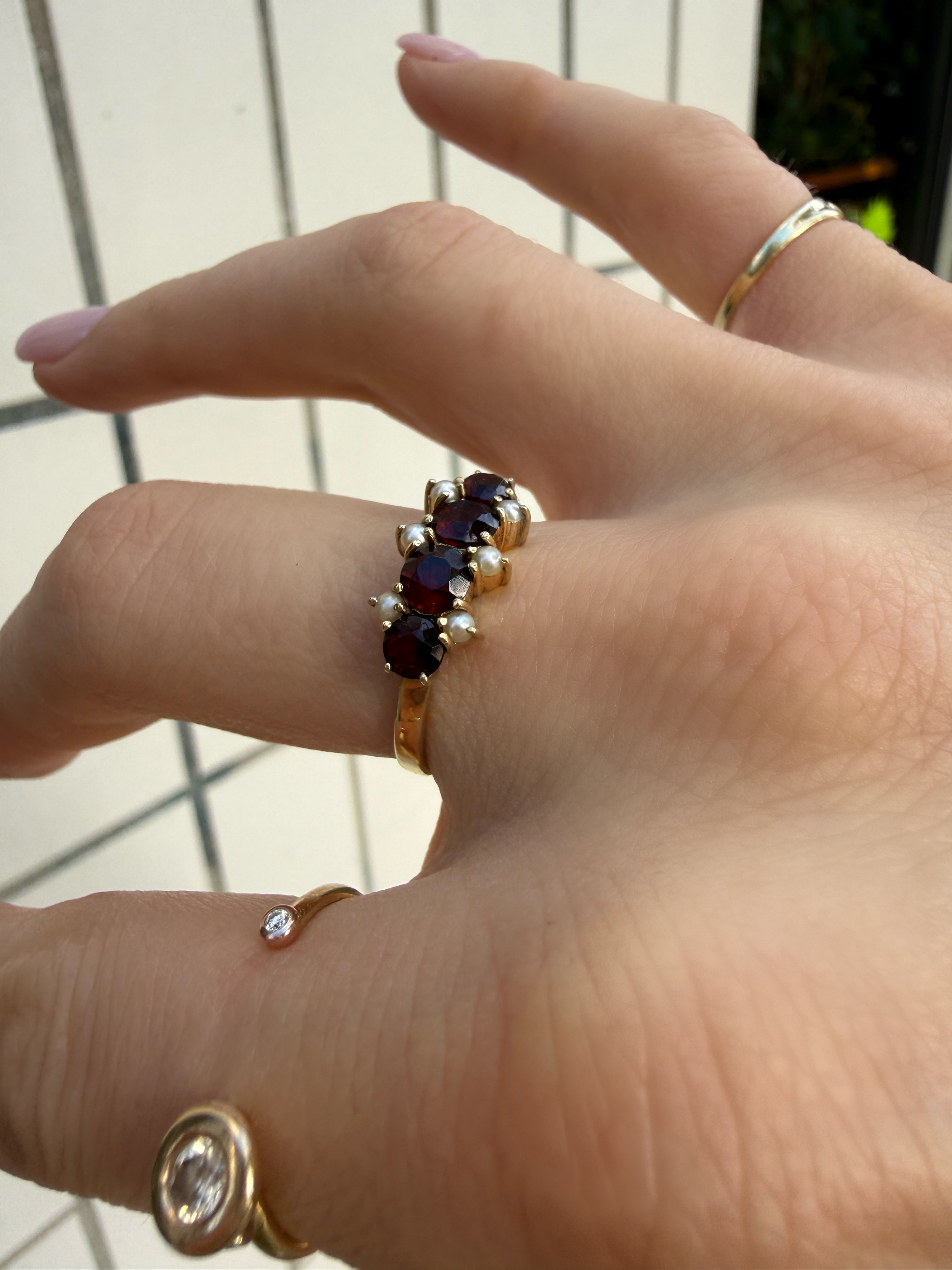 #1356 8k Ring with Onyx - Ring Size 55