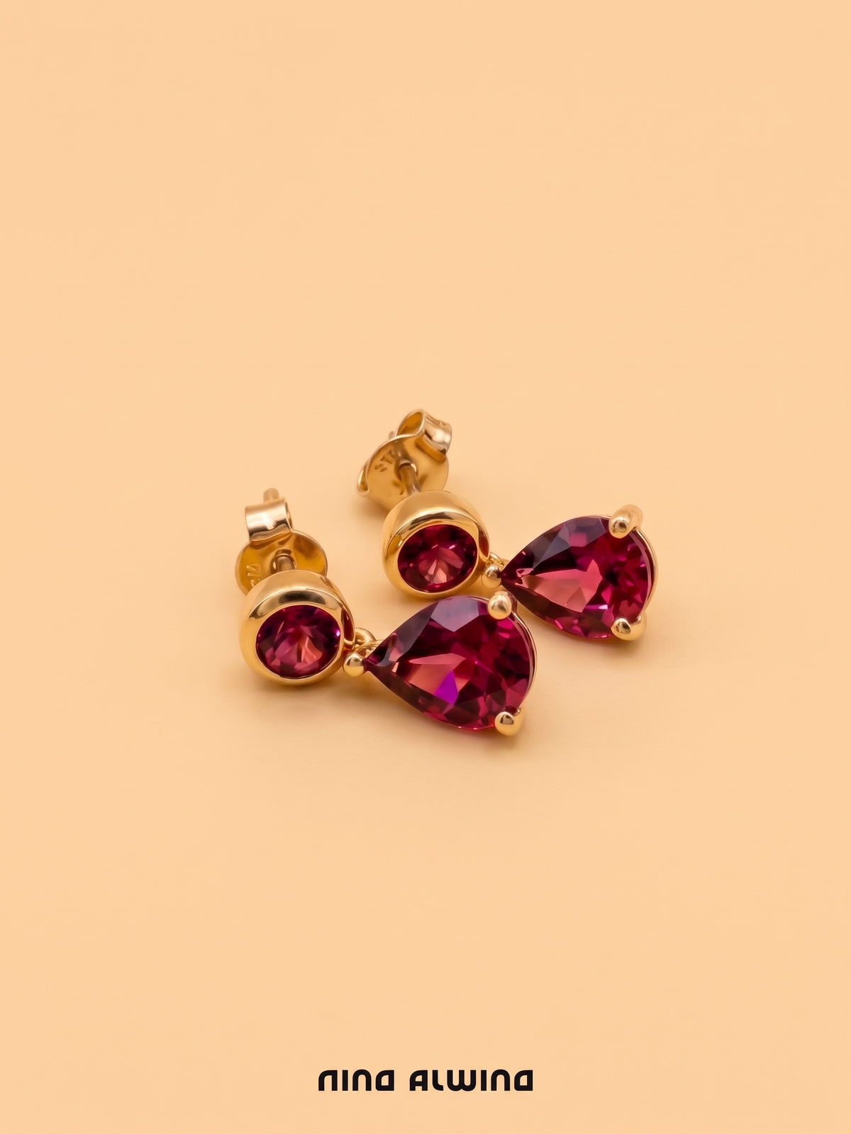 #1348 9k Ohrringe mit Rubellit - 1.6cm