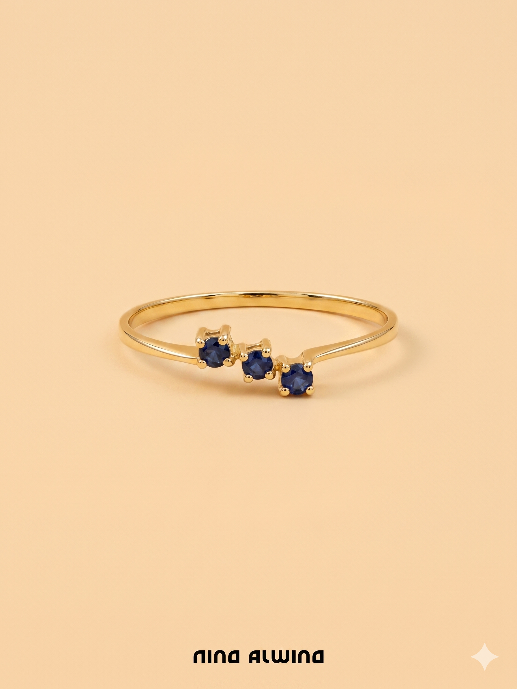 #967 8k Ring mit 3 Saphiren - RG 58