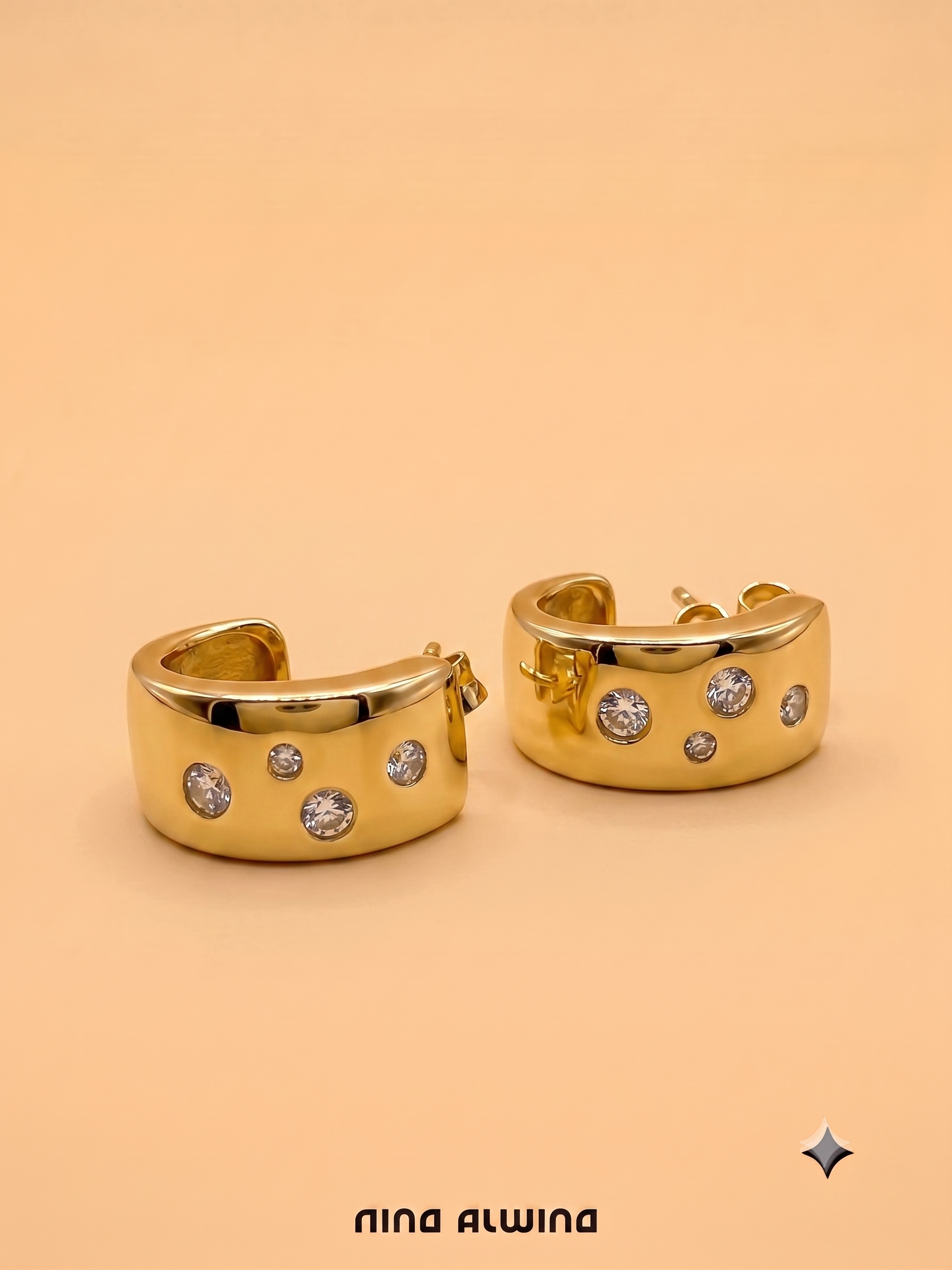 #1171 14k Ohrringe mit Diamanten - 1.4cm