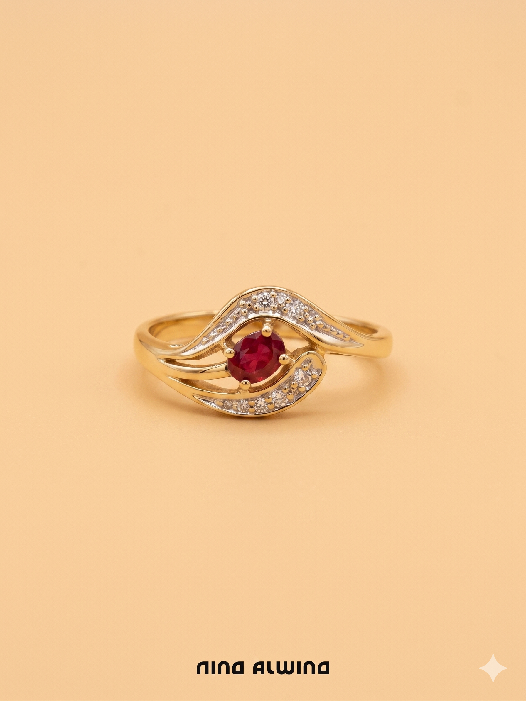 #1003 8k Ring mit Rubin & Diamanten - RG 54