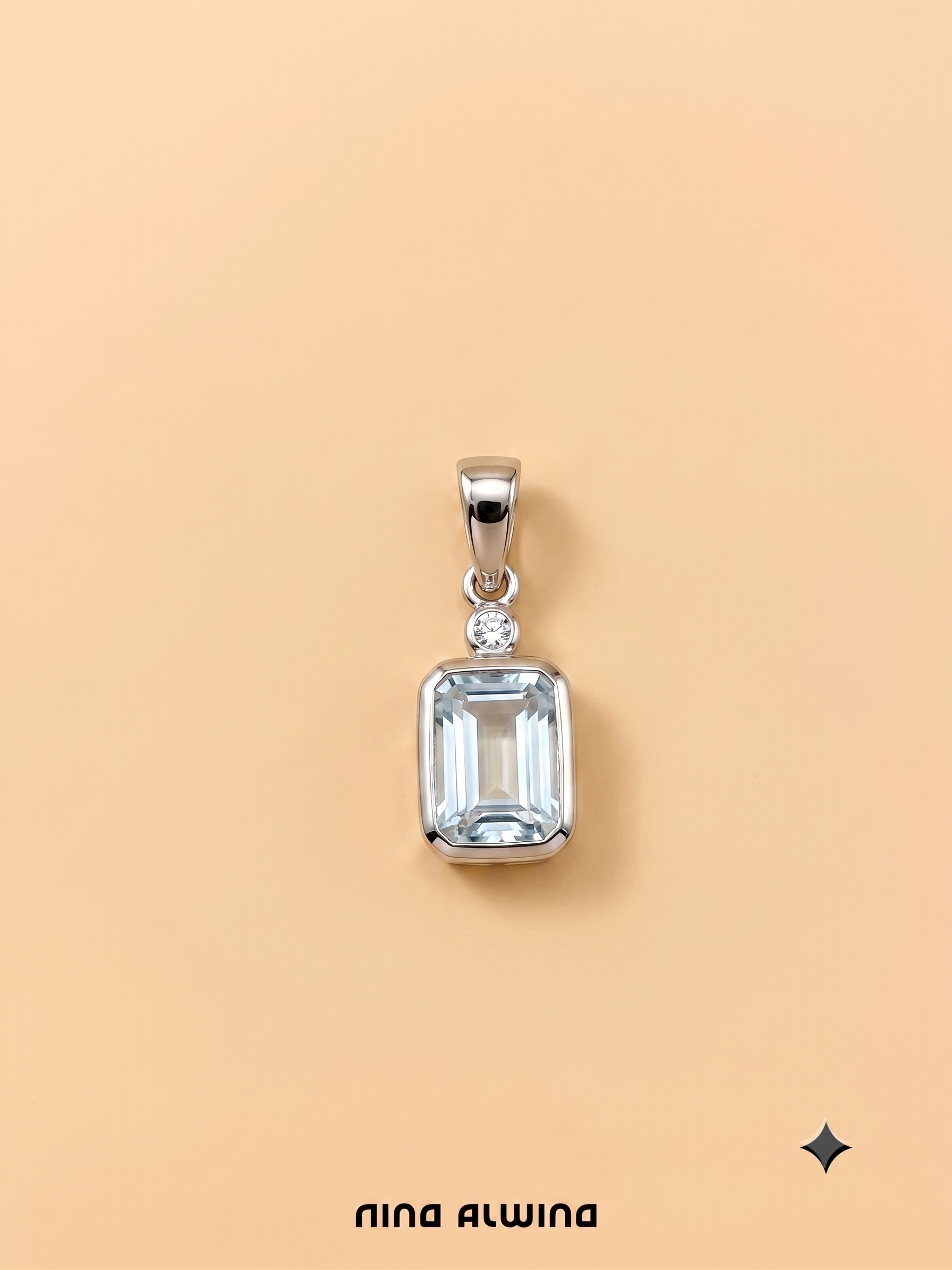 #1229 8k Anhänger Topas & Diamant - 1.7cm