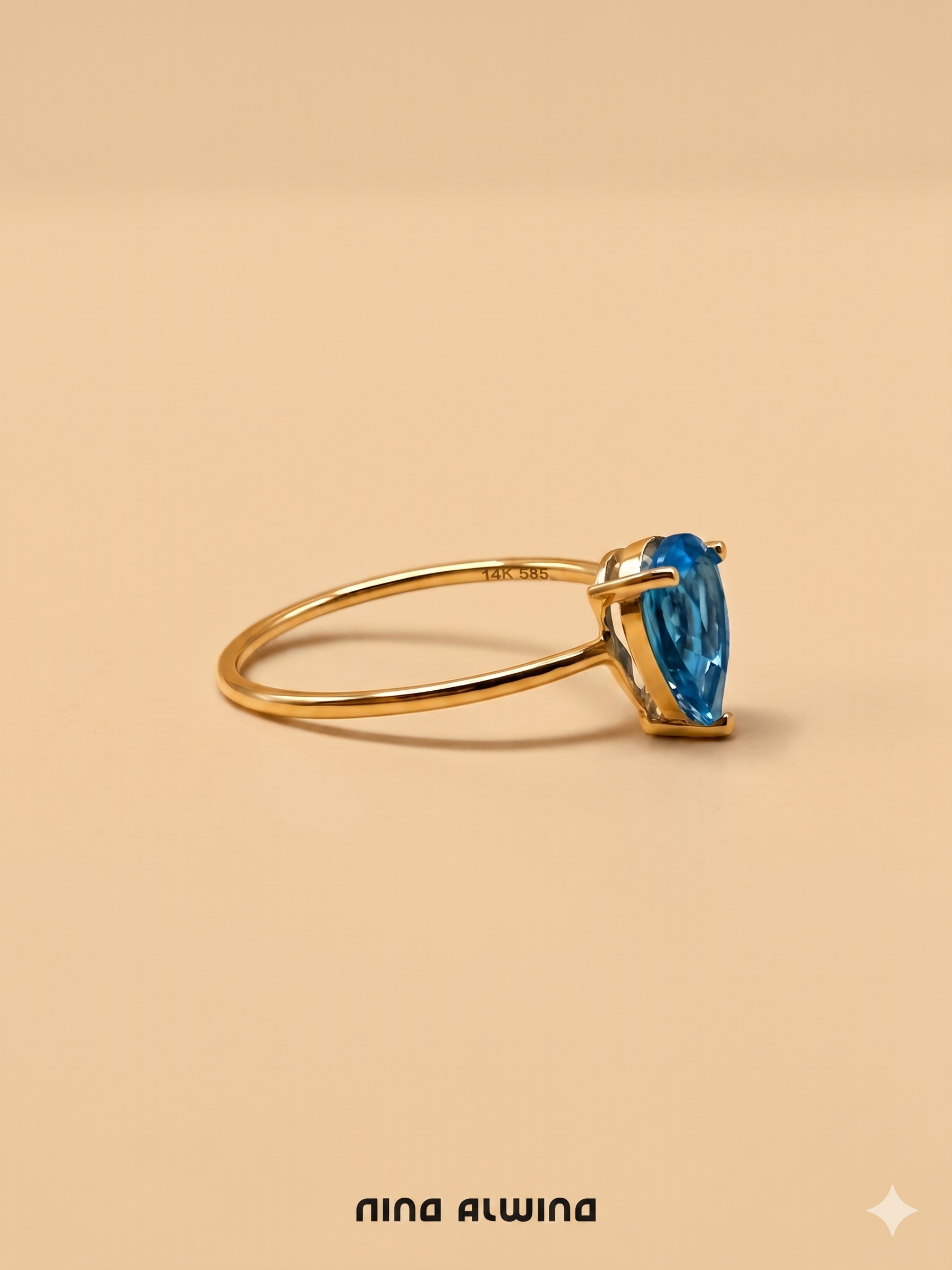 #931 14k Ring mit blauem Topas - RG 55