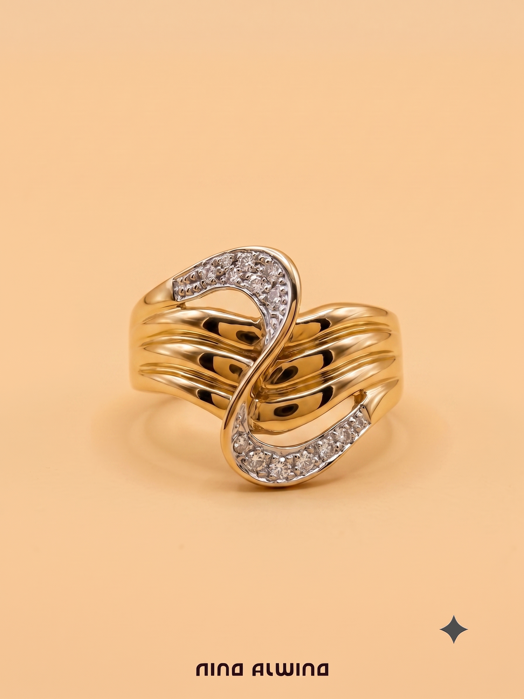#1161 14k Ring mit 12 Diamanten - RG 62
