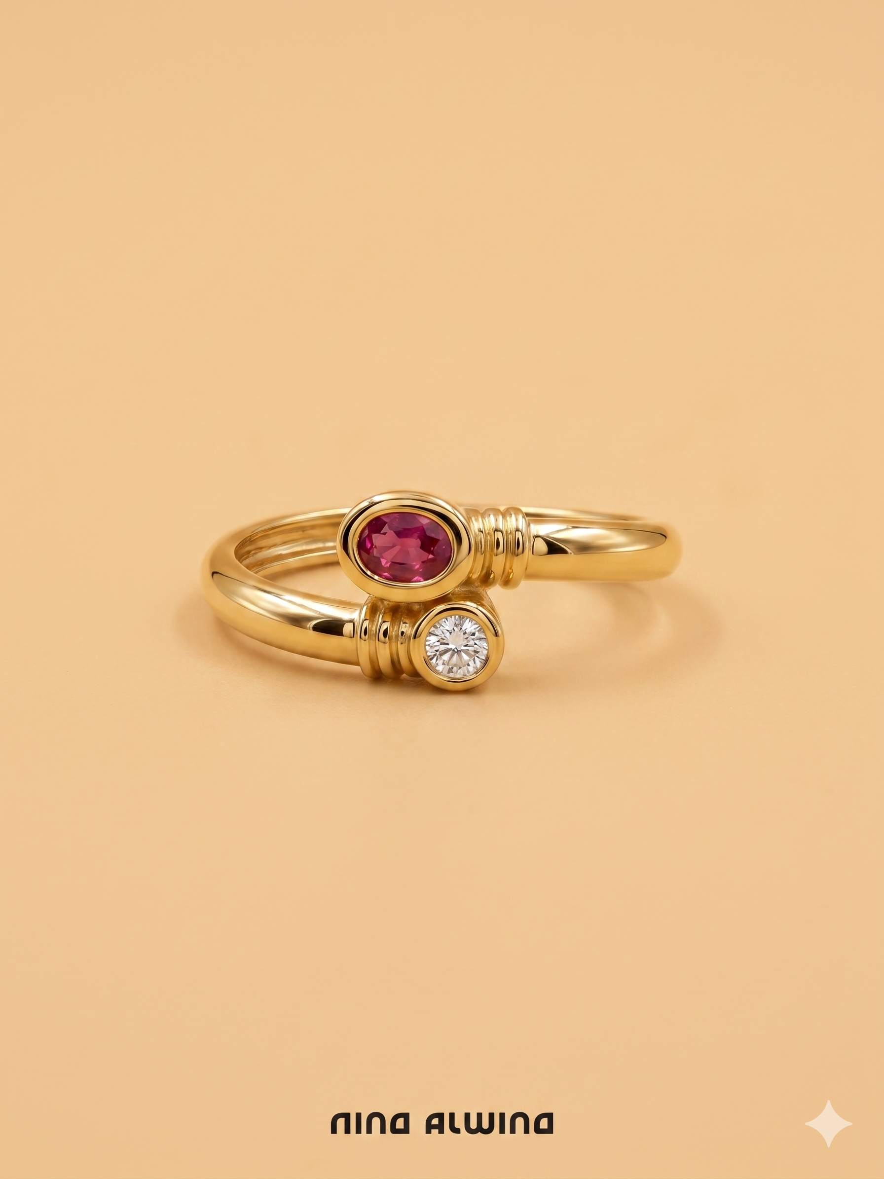 #719 8k Ring mit Rubin & Diamant - RG 56