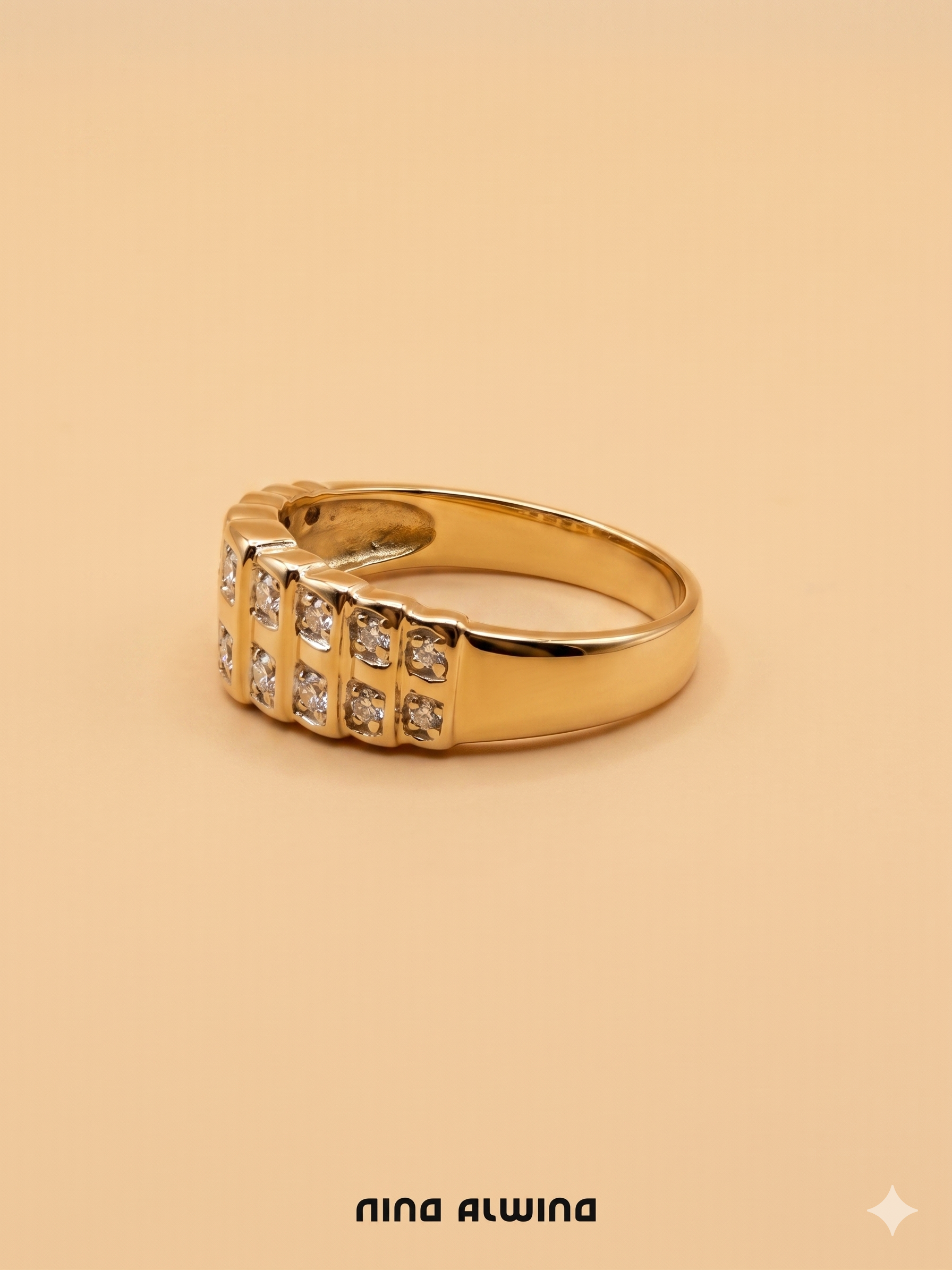 #924 8k Ring mit 18 Diamanten - RG 58