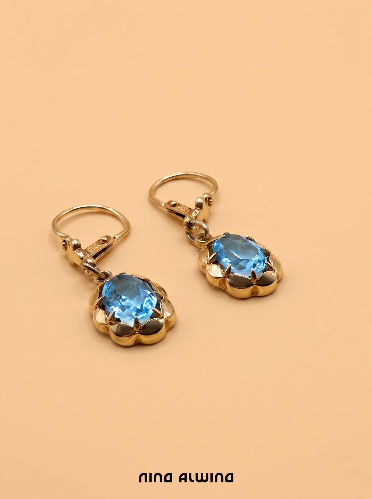 #1433 8k Ohrringe mit Blautopas - 2.4cm