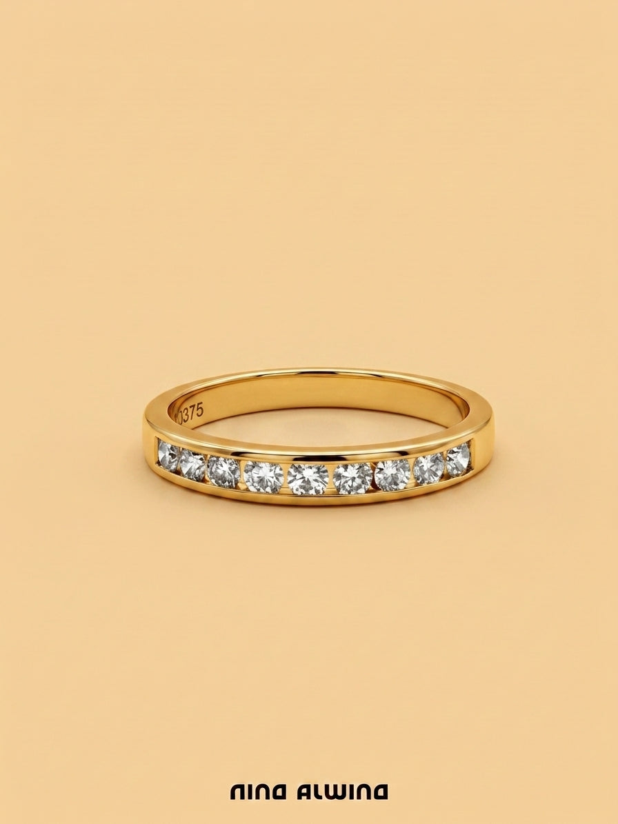 #1304 Massiver 9k Ring mit 9 Diamanten - RG 57