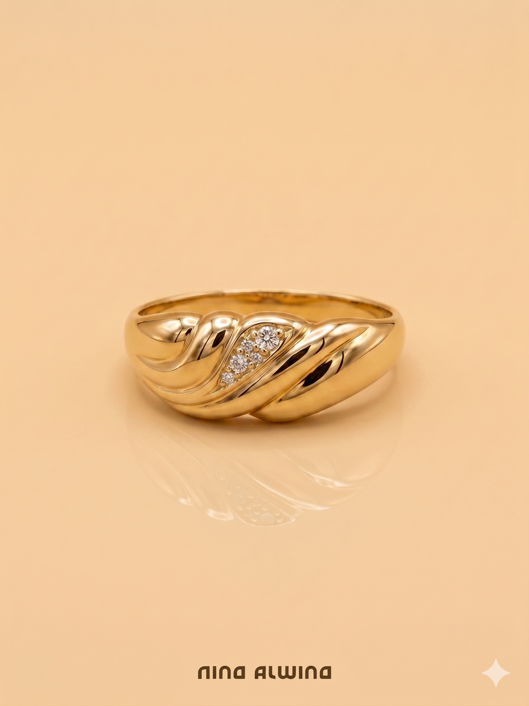 #923 8k Ring mit Diamant - RG 58