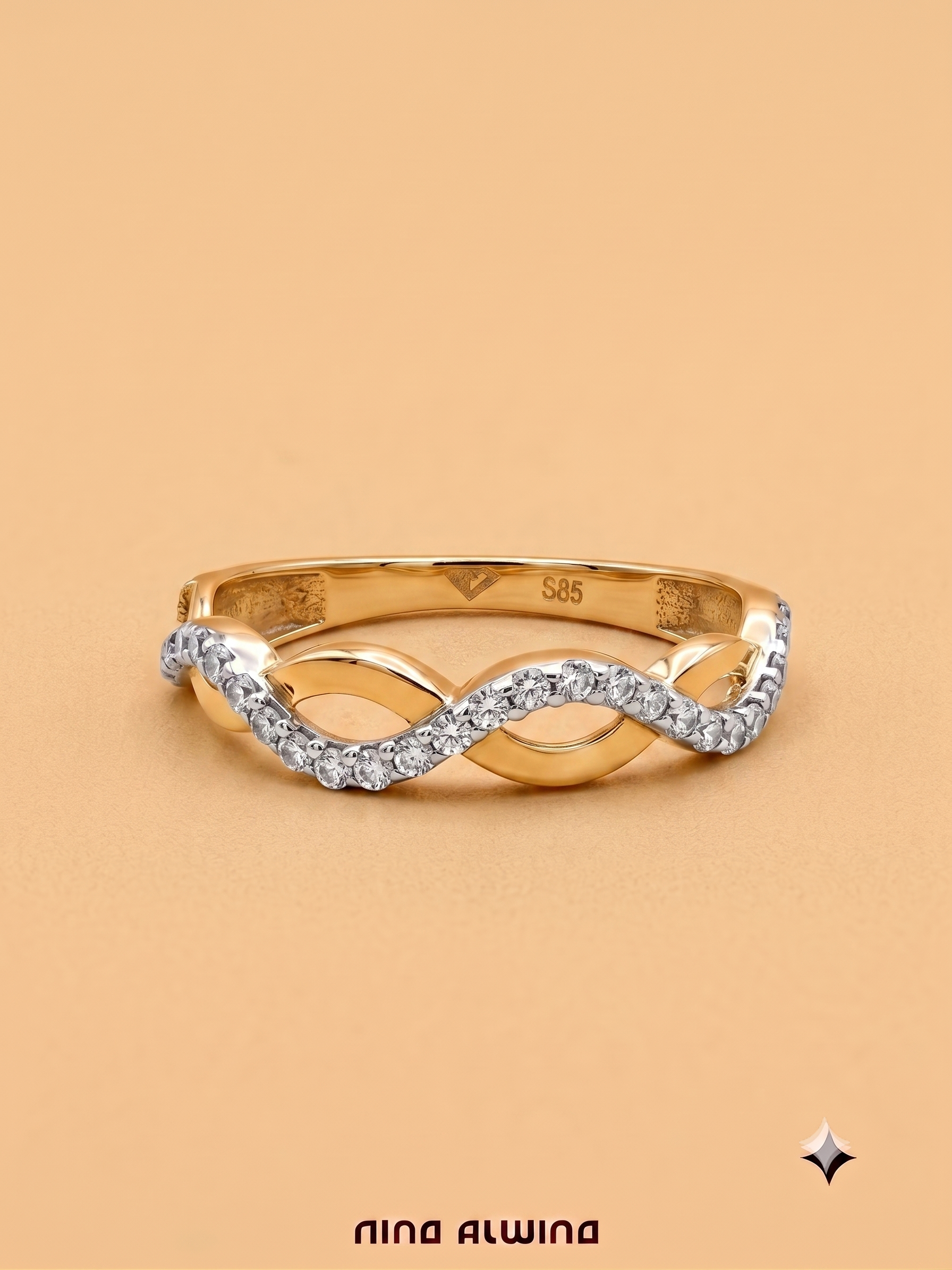 #1196 14k Ring mit Diamanten - RG 55
