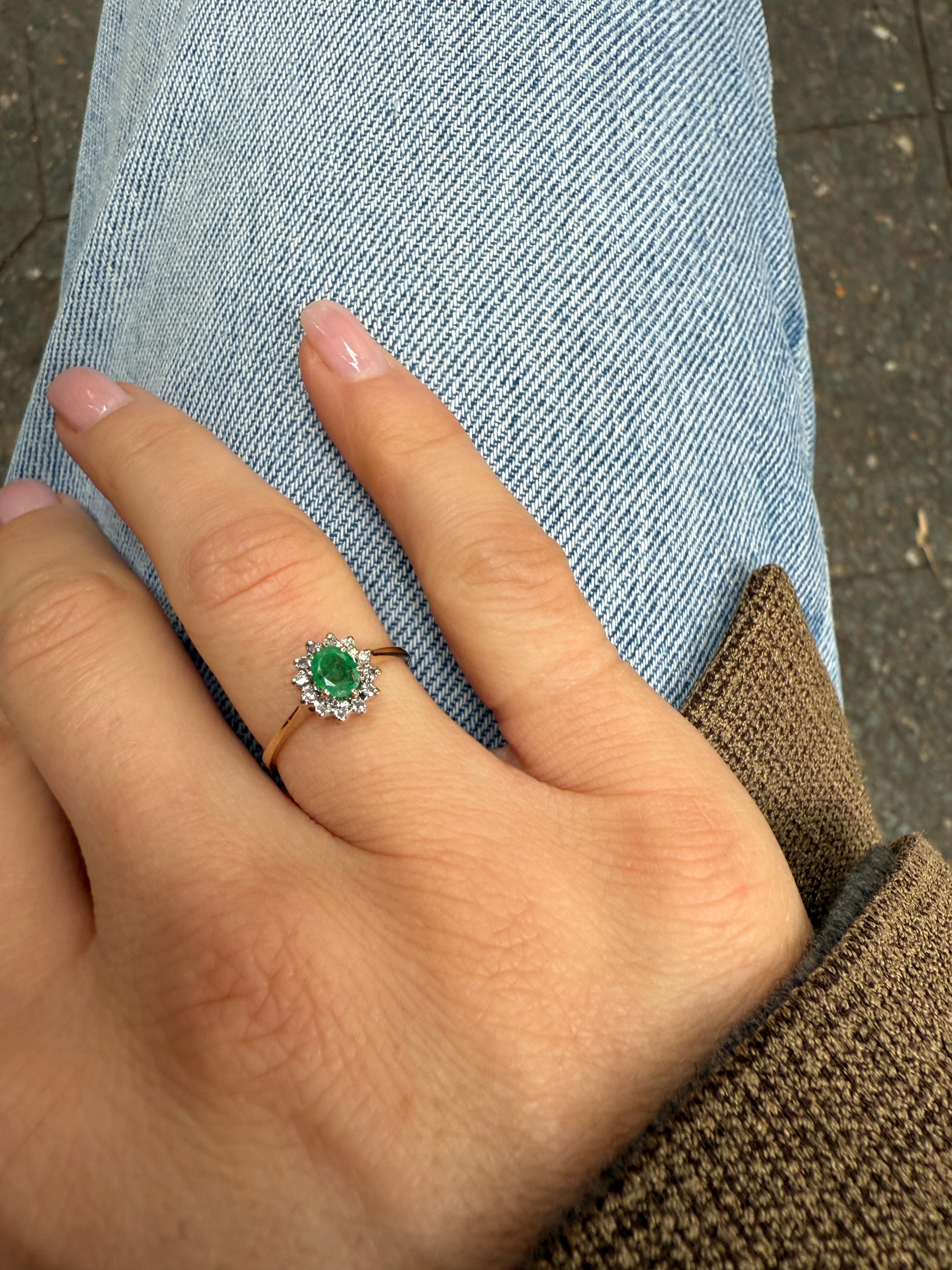 #162 14k Ring mit Smaragd + 12 Diamanten