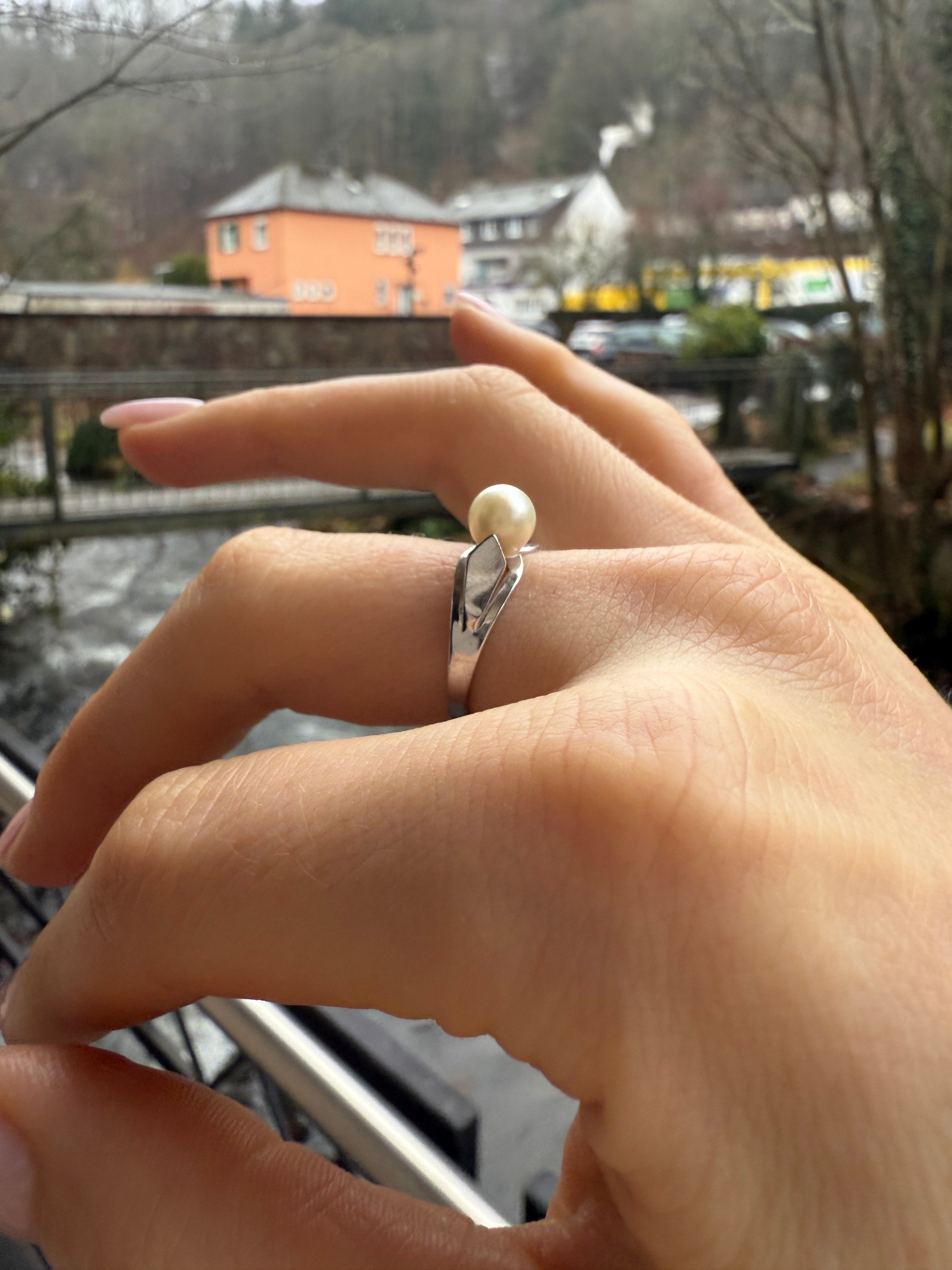 #508 8k Ring Weißgold mit Perle - RG 55