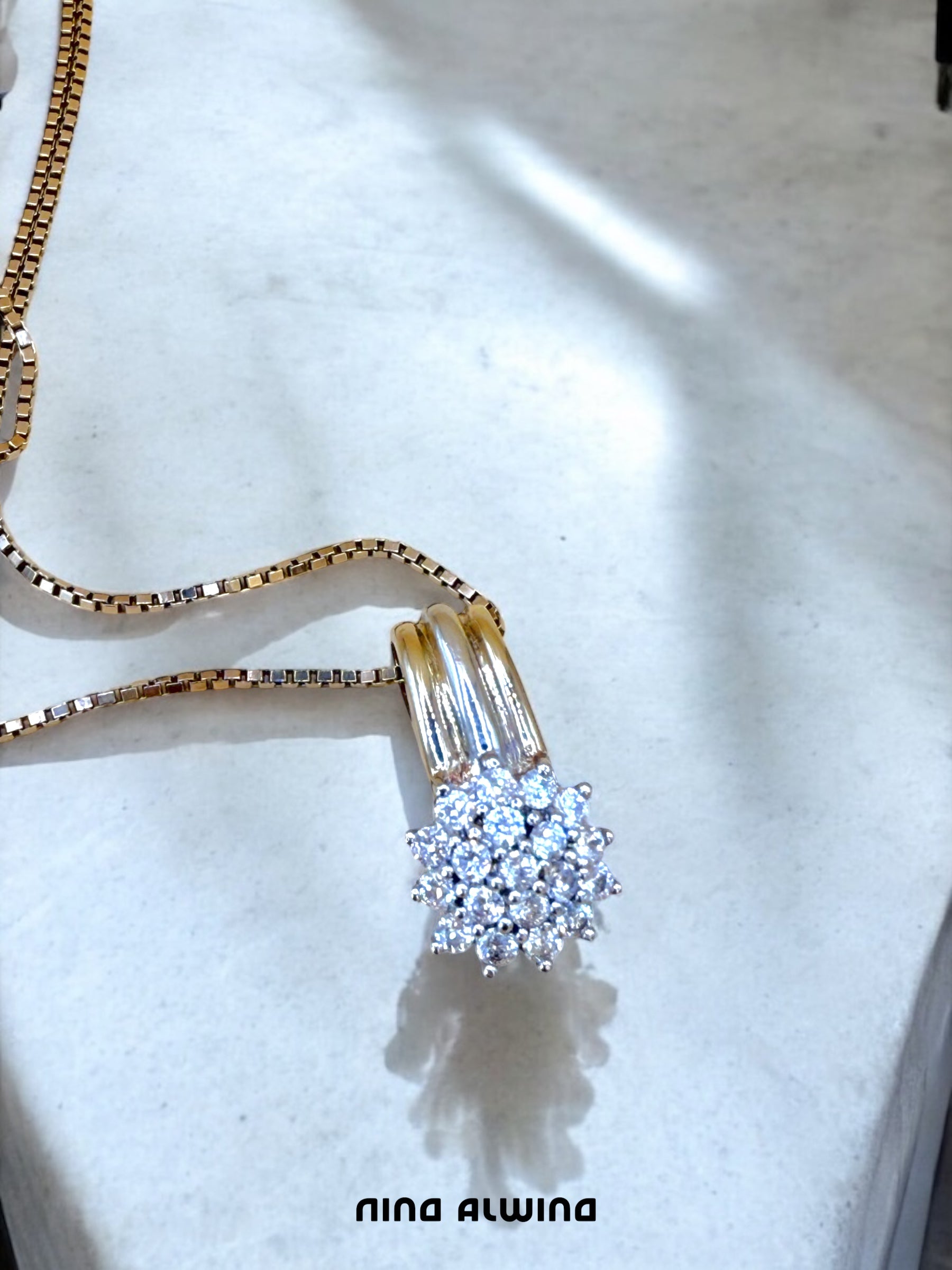 #27 Anhänger 8k massives Gold mit Zirkonia