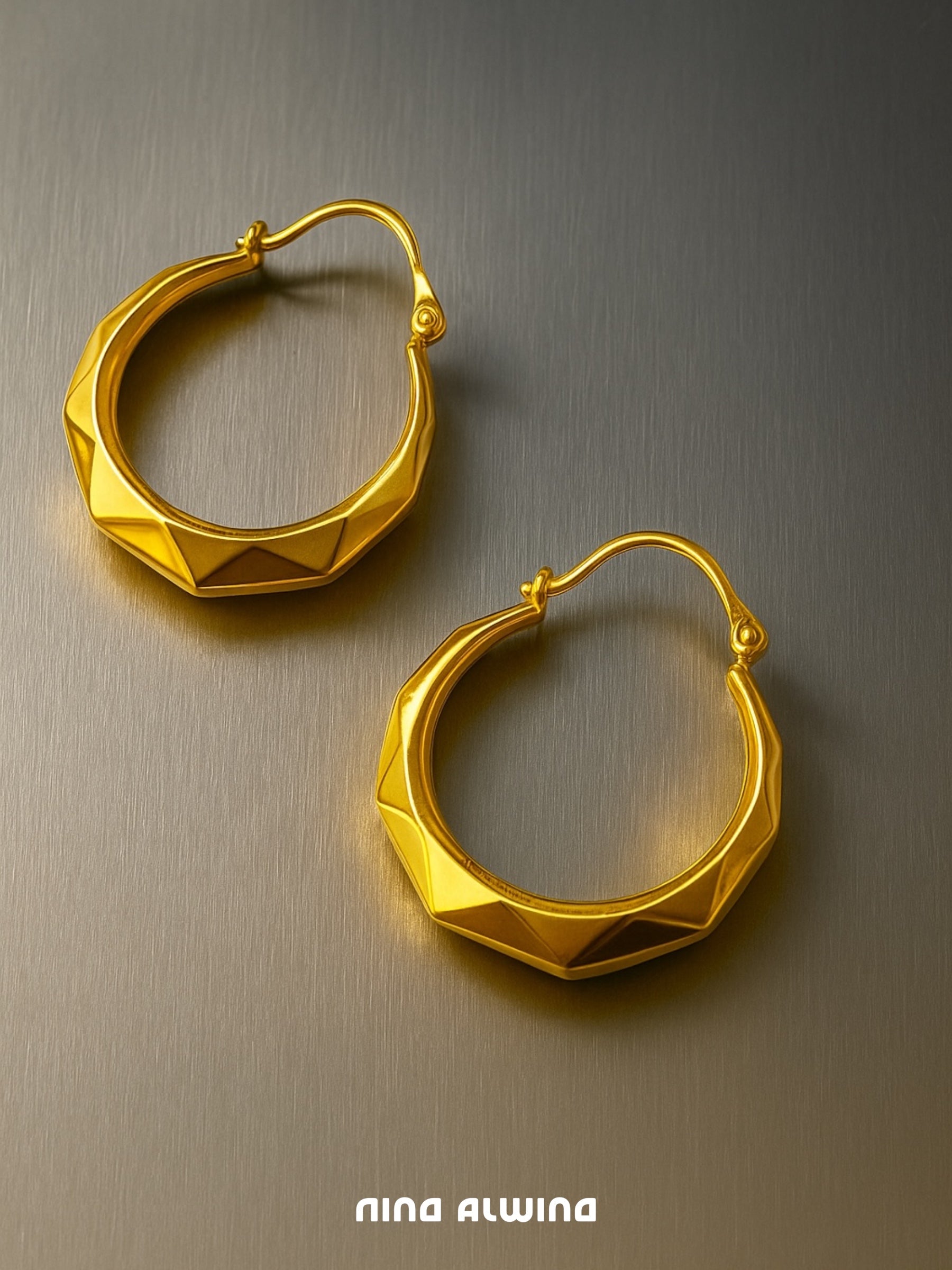 #103 8k Creolen 1,9cm