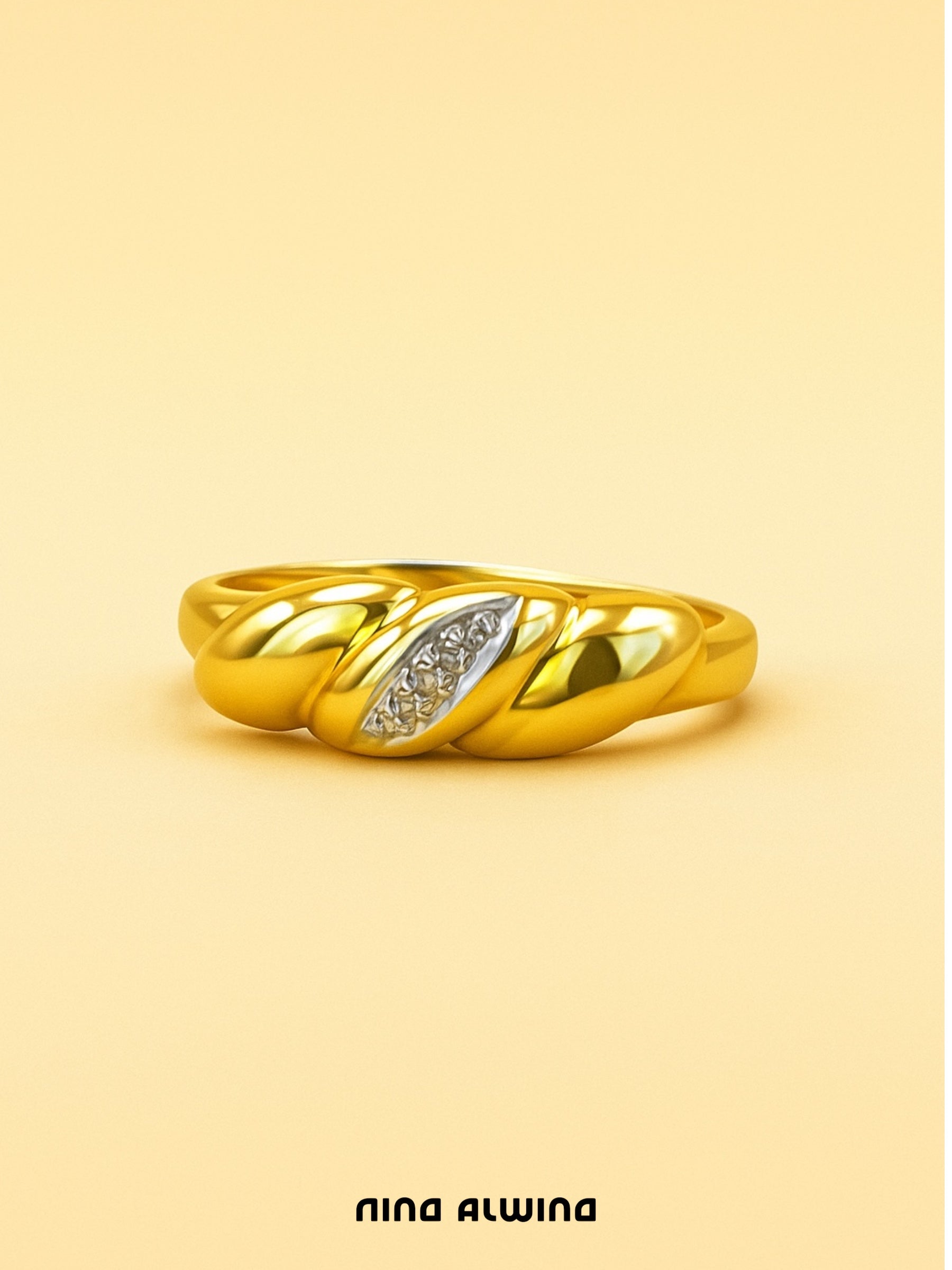 #67 8k Ring mit Diamant - RG 57