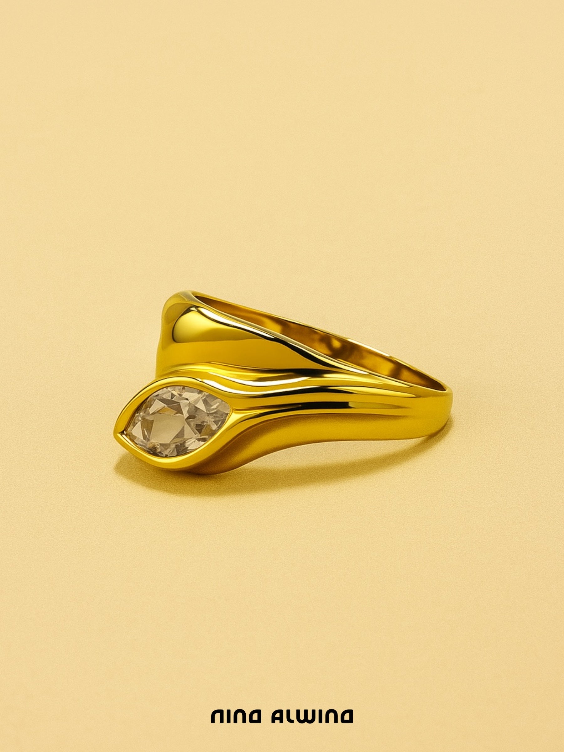 #114 8k Chunky Vintage Ring mit Zirkon - RG 57