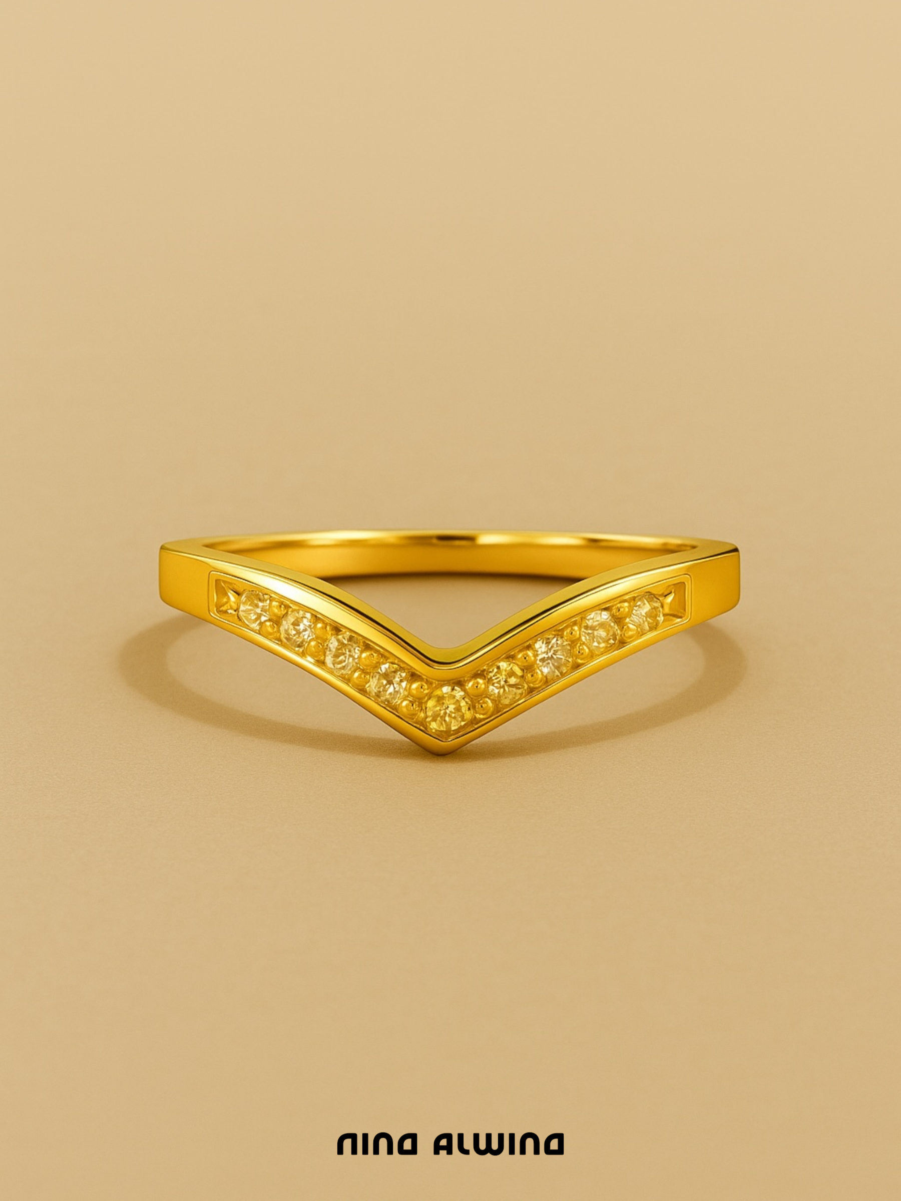 #86 8k Ring mit 7 Diamanten - RG 55