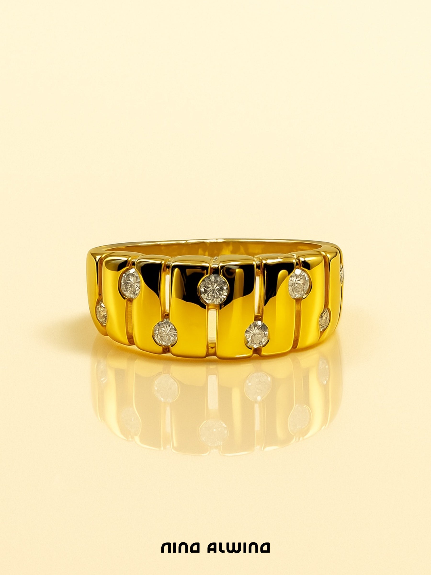 #137 8k Ring mit Zirkonen - RG 56