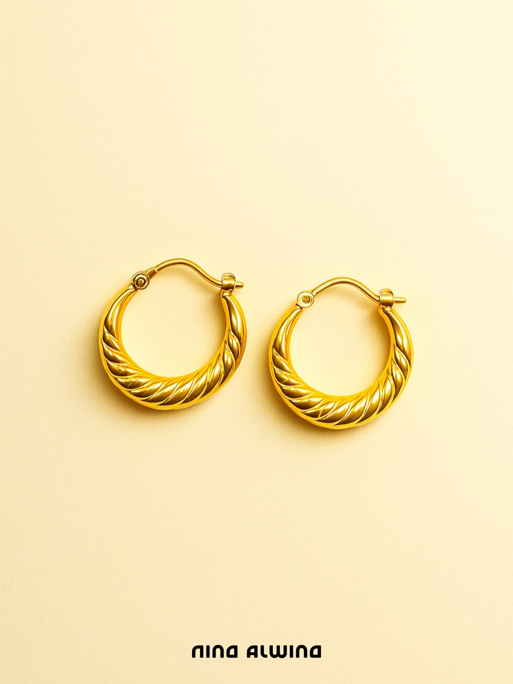 #138 8k Creolen - 1,5cm