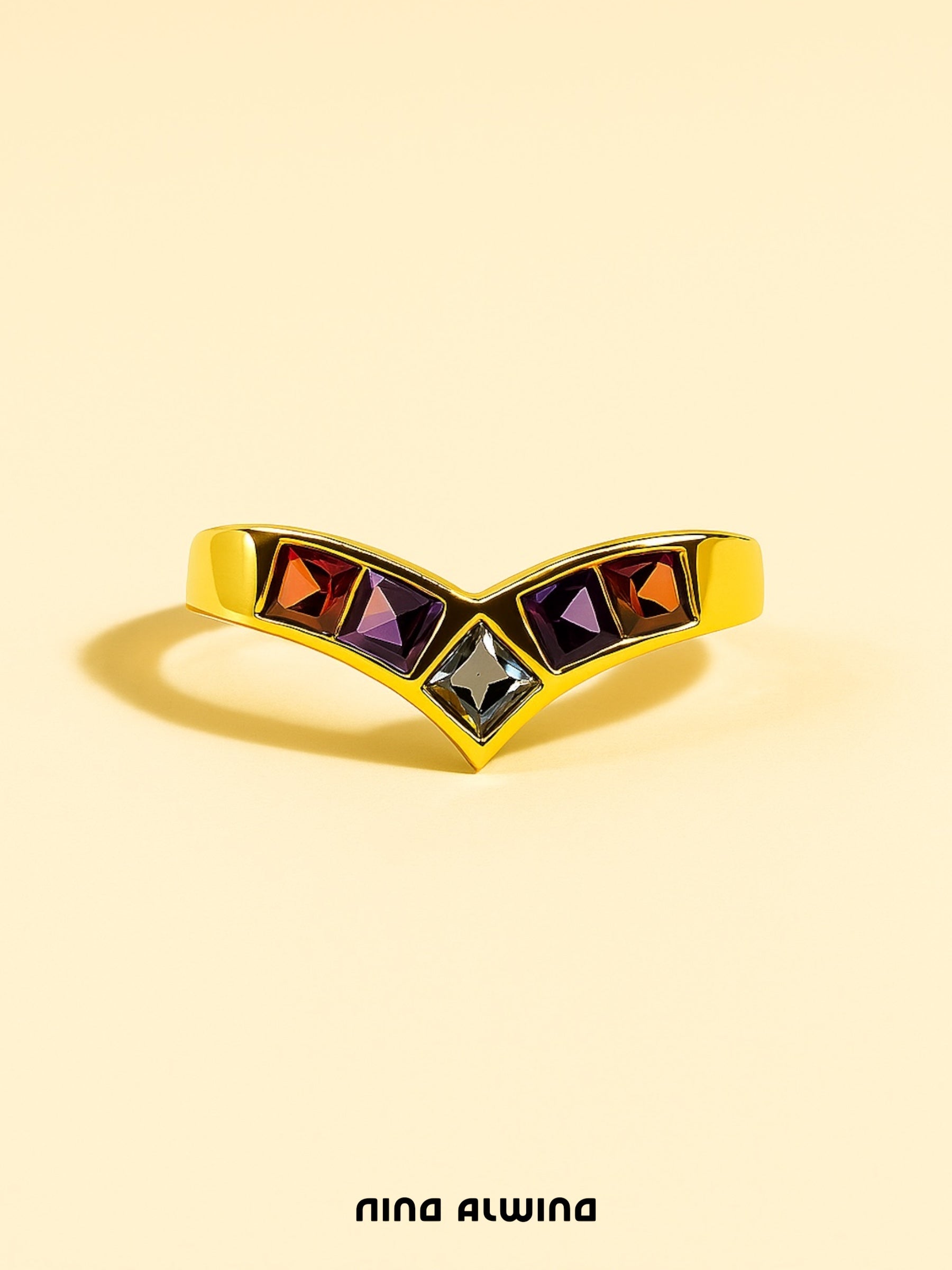 #169 8k Ring mit bunten Steinen - RG 57