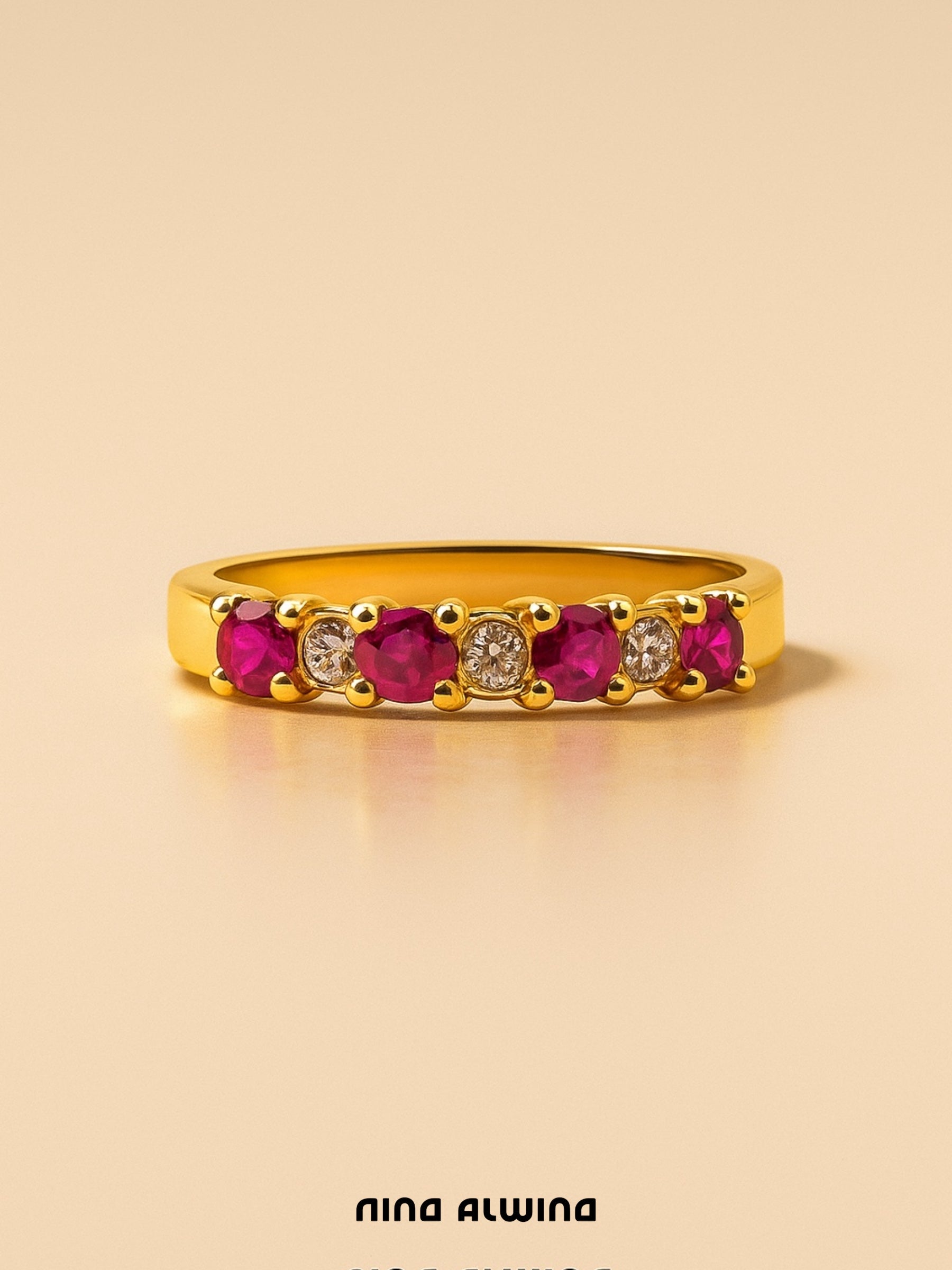 #191 9k Ring mit Rubinen & Diamanten - RG 59