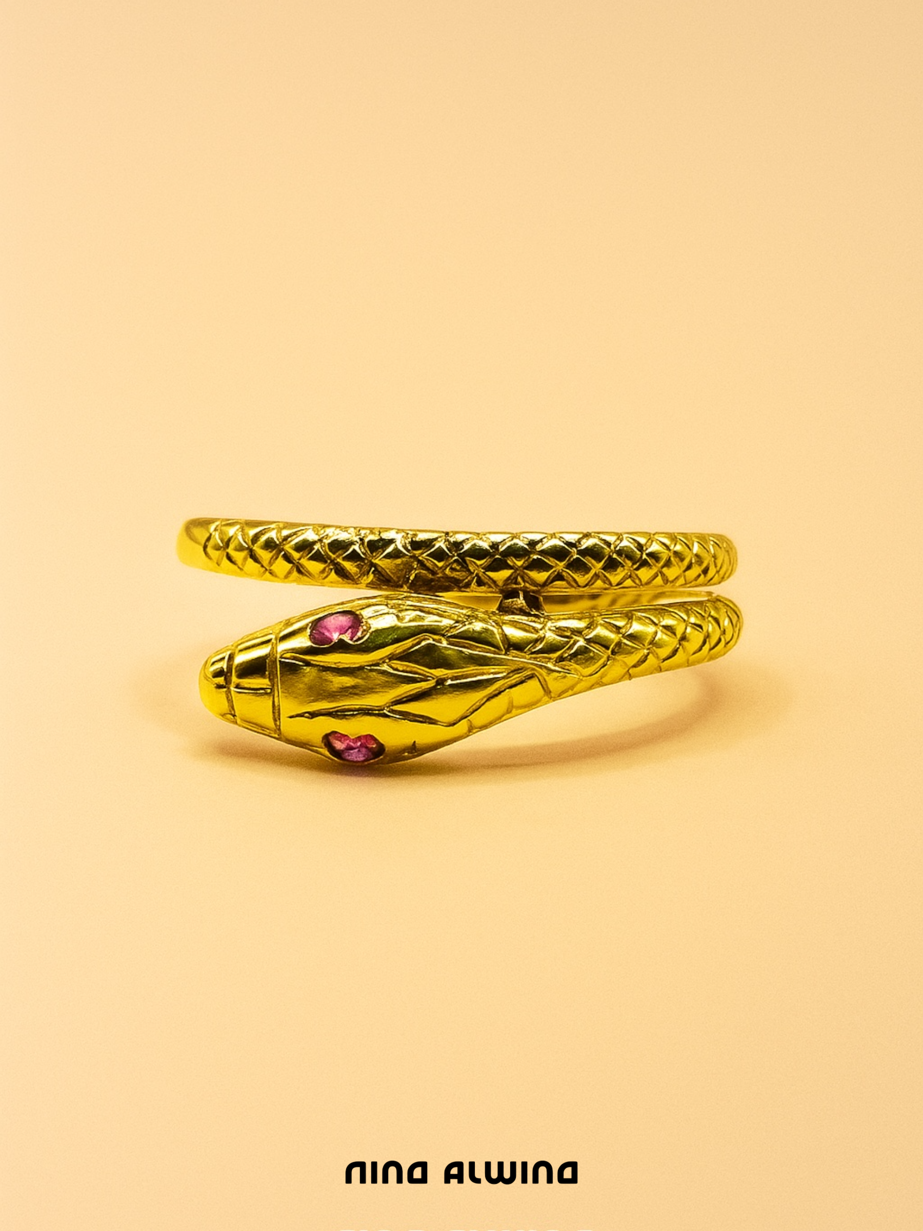 #196 8k Snake Ring mit Rubinen - RG 58