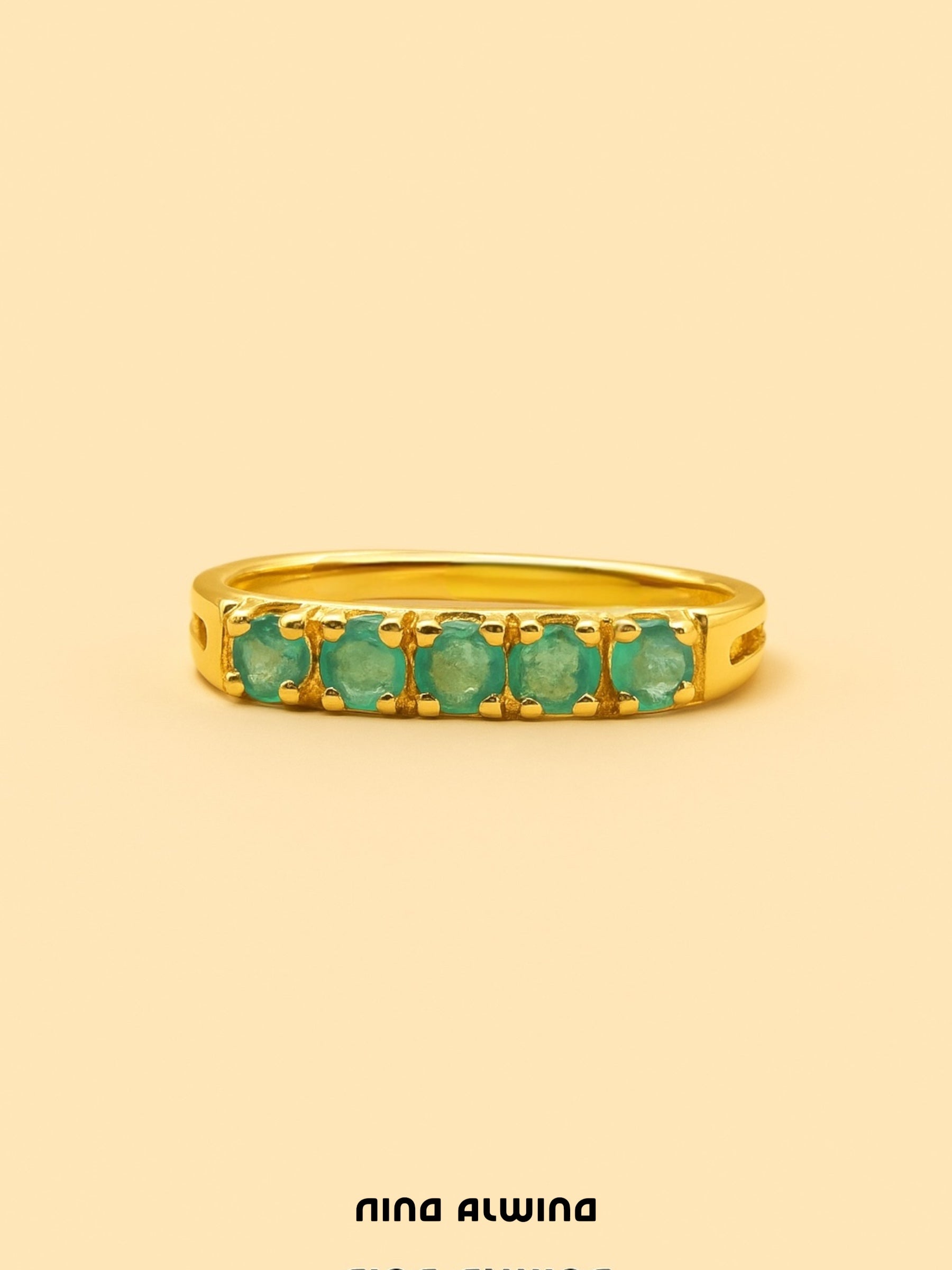 #263 8k Ring mit 5 Smaragden - RG 53