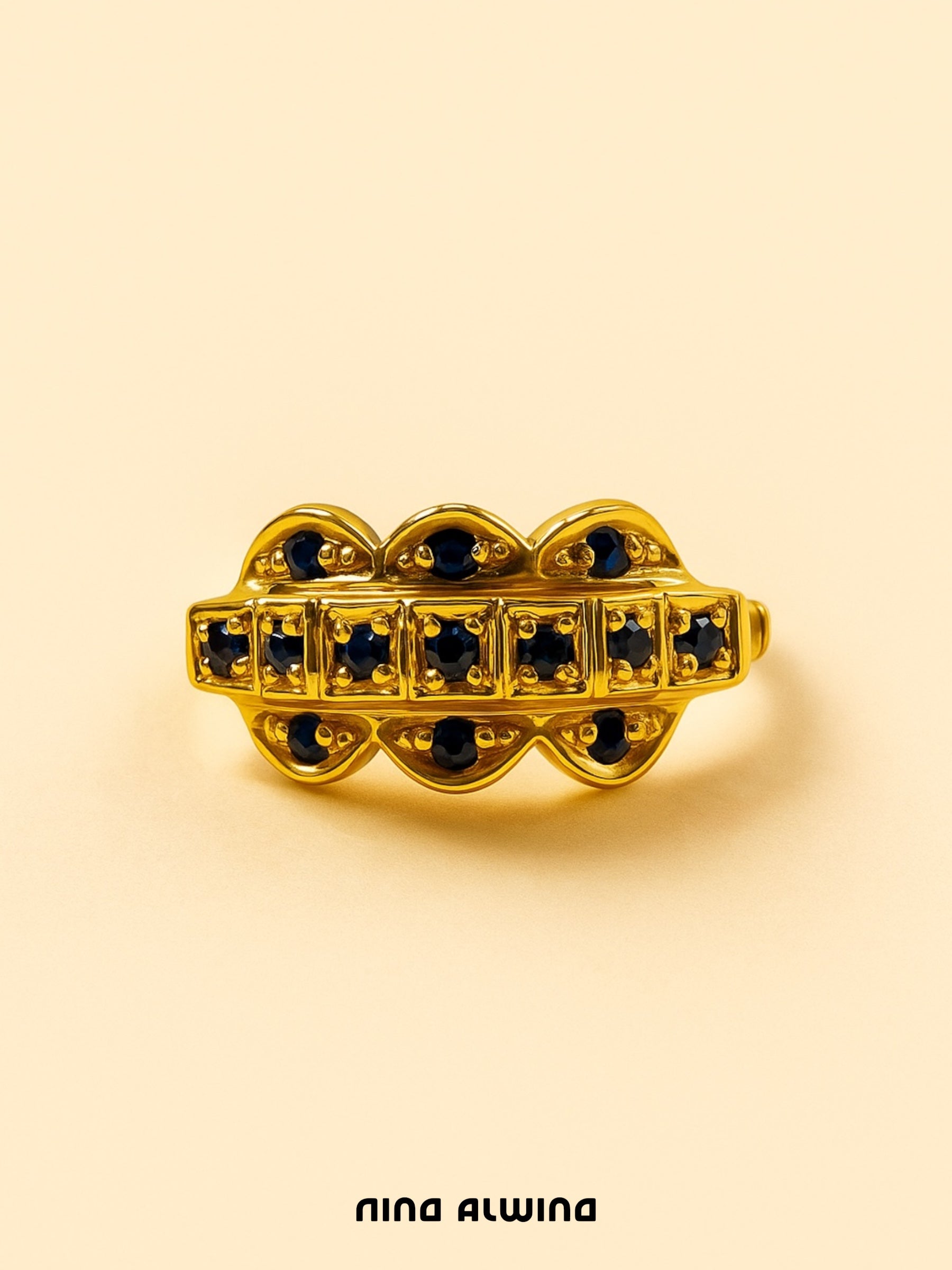 #268 9k Ring mit Saphiren - RG 59