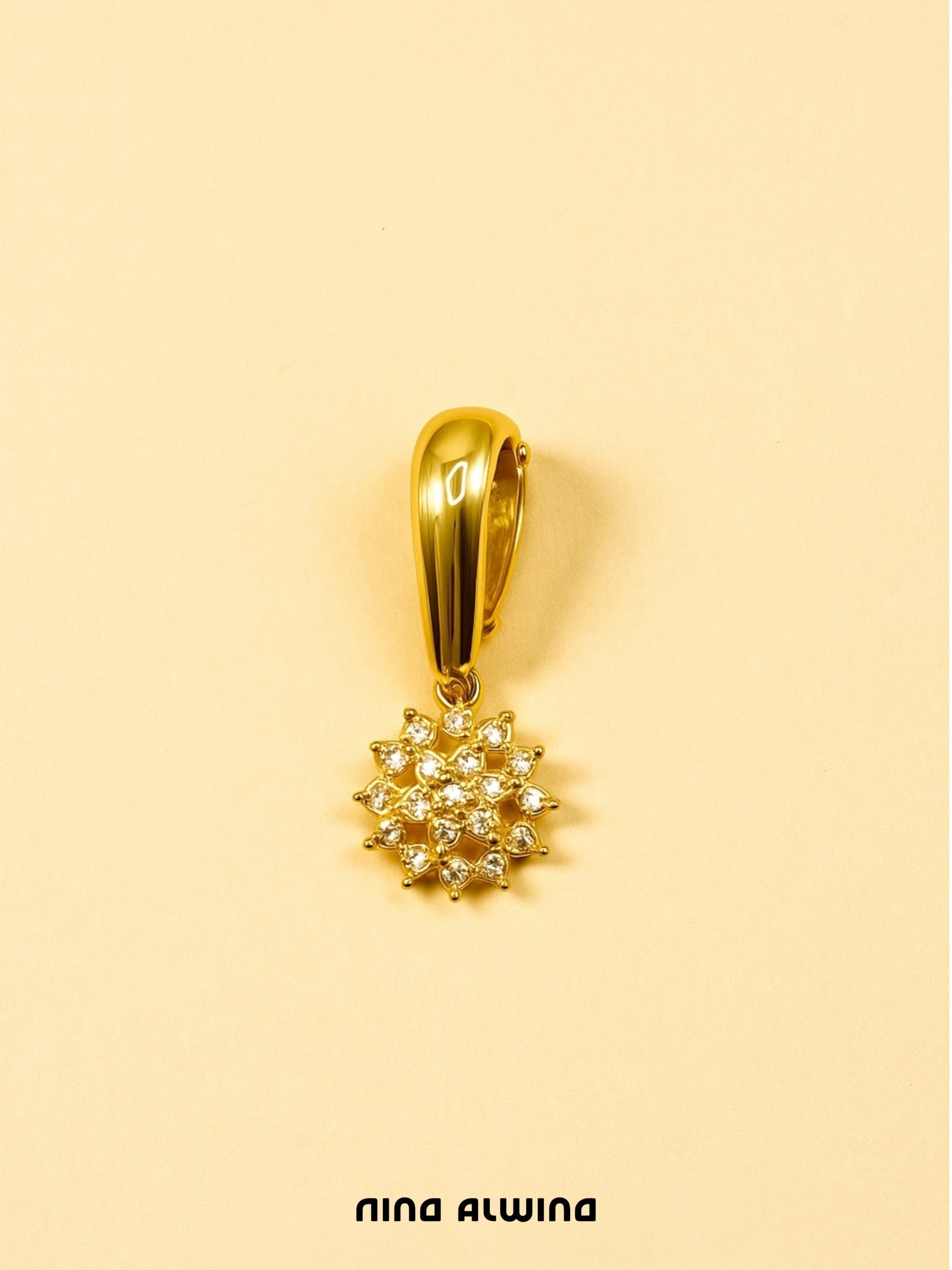 #289 8k Anhänger mit Diamanten - 2,1cm