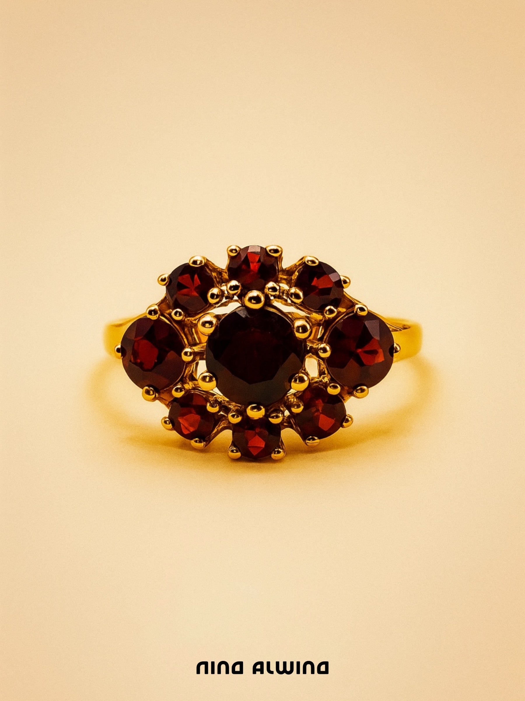 #295 8k Ring mit Granat - RG 53