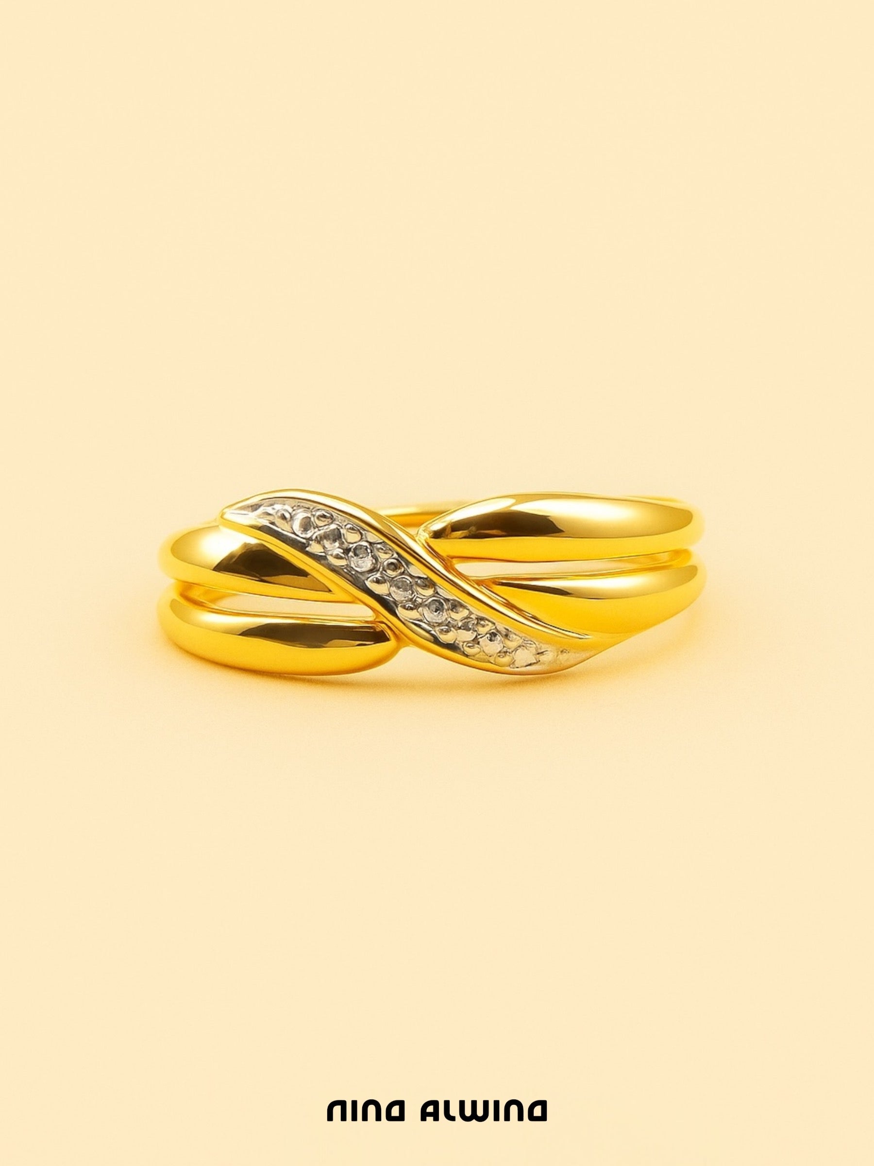 #303 8k Ring mit Diamant - RG 53