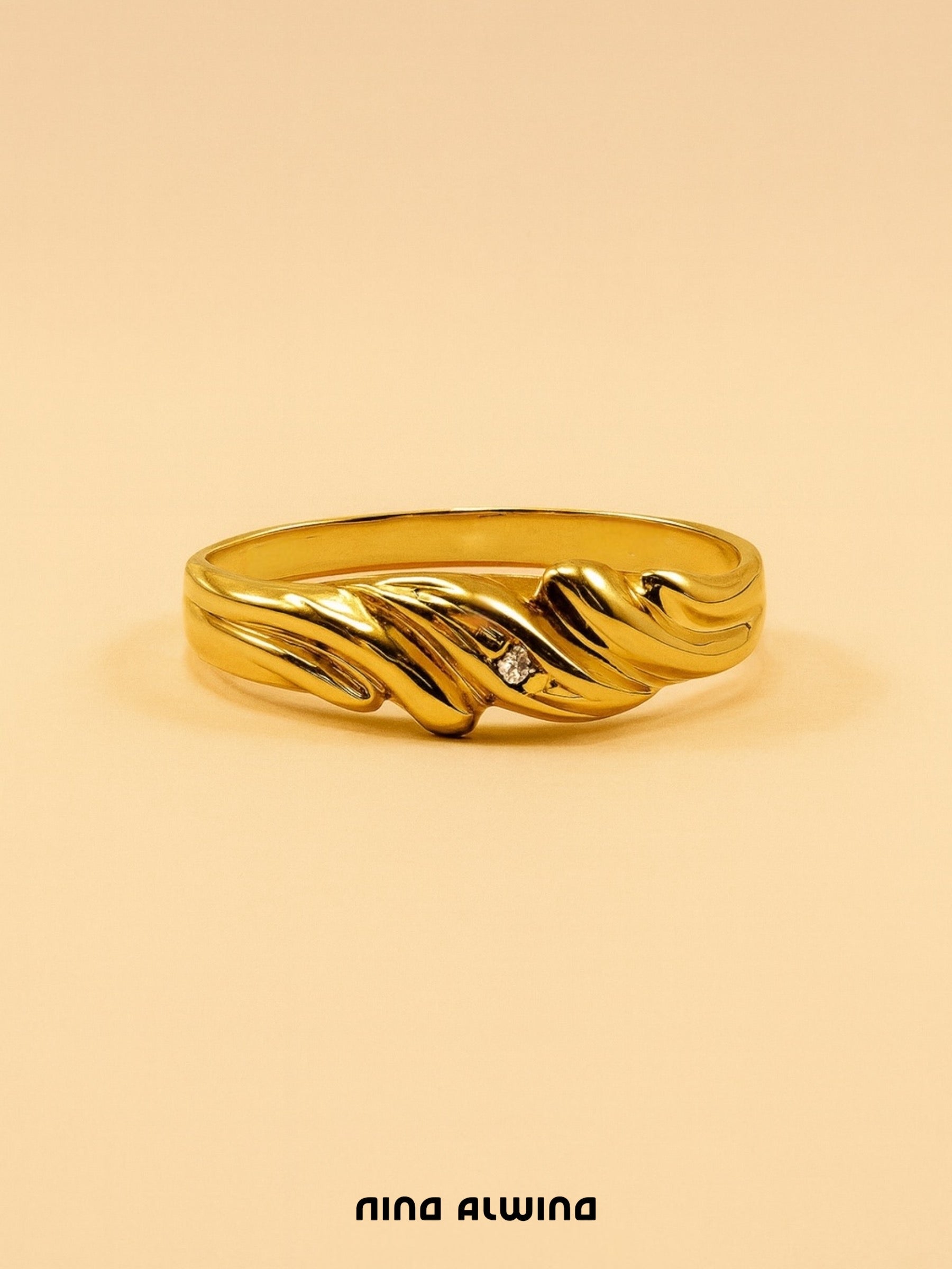 #395 8k Ring mit Diamant - RG 53