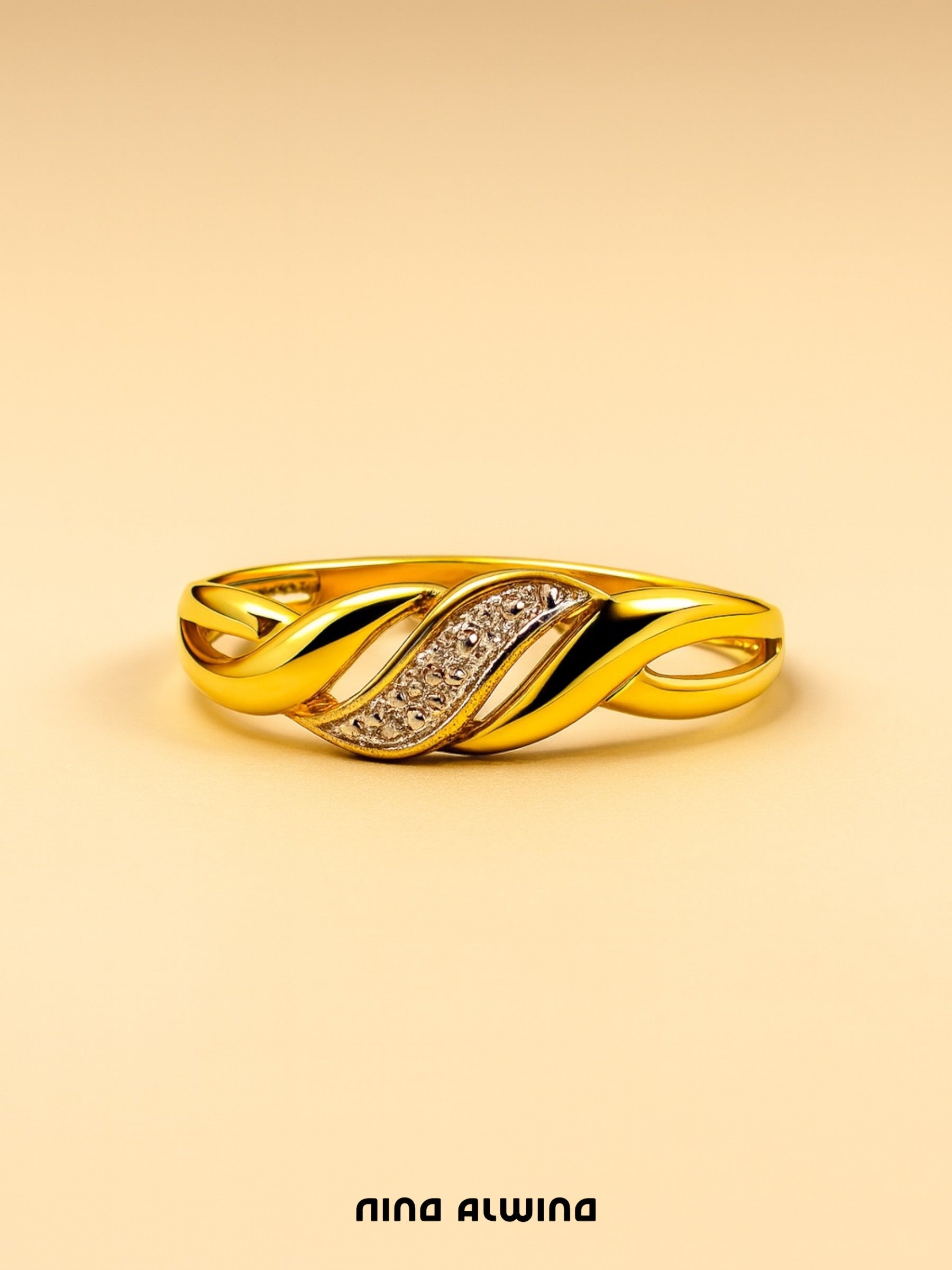 #422 8k Ring mit Diamant - RG 53