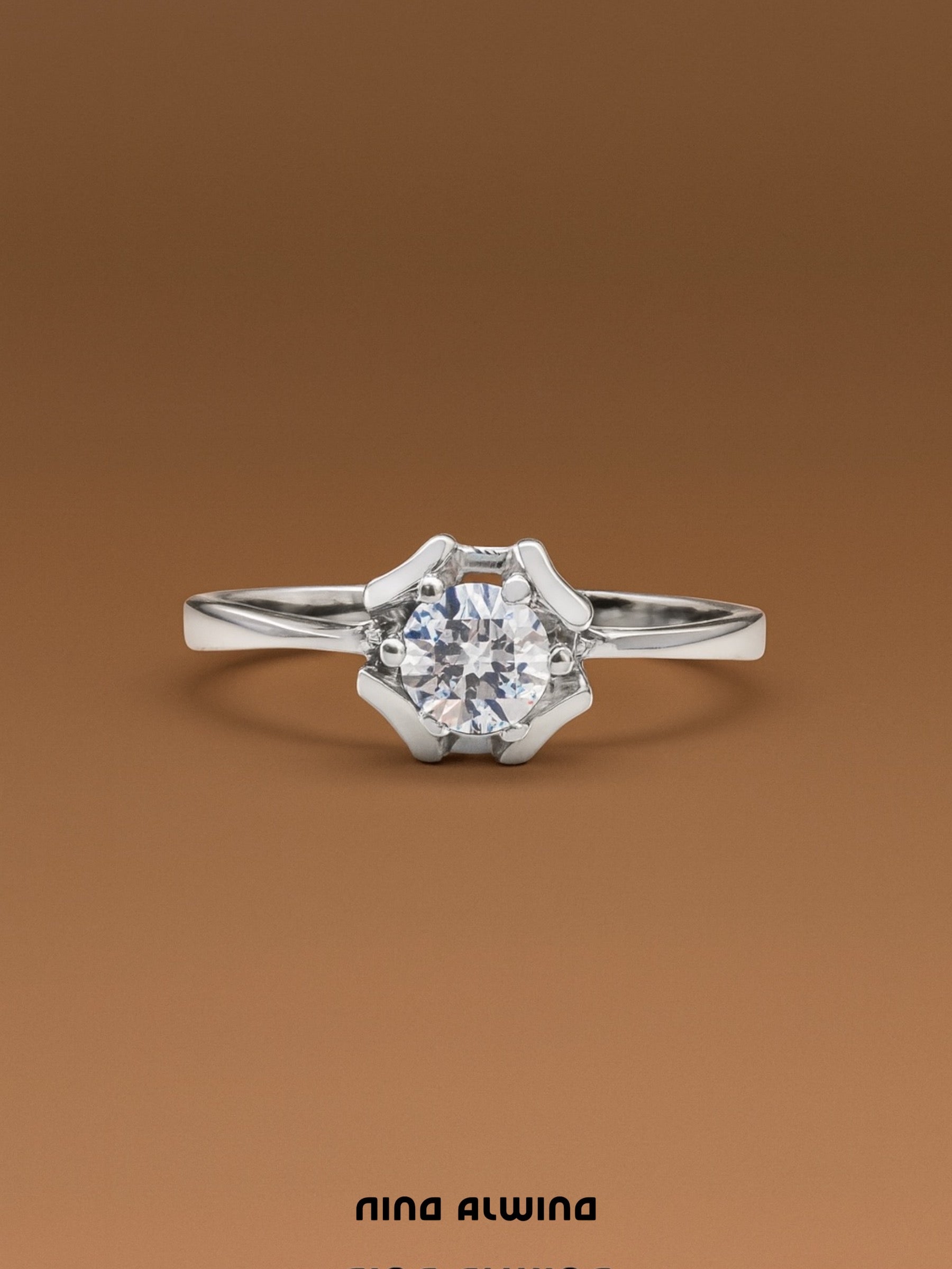 #428 8k Ring Weißgold mit Zirkon - RG 56