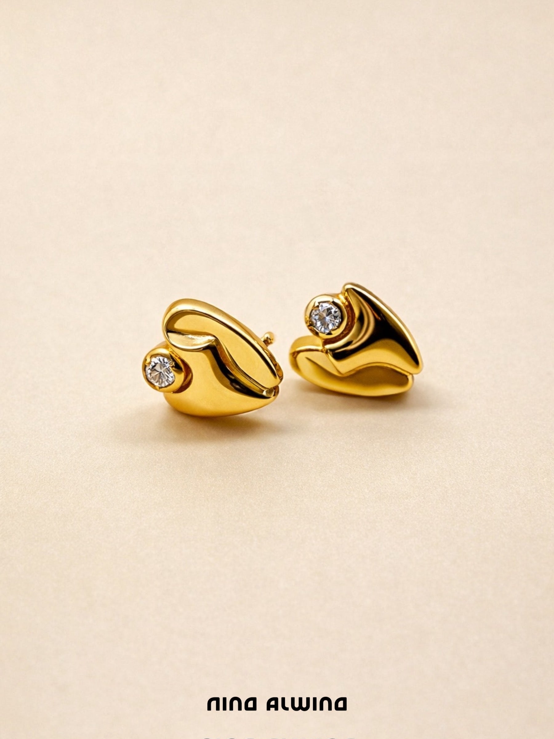 #493 8k Stecker mit Zirkon - 1cm