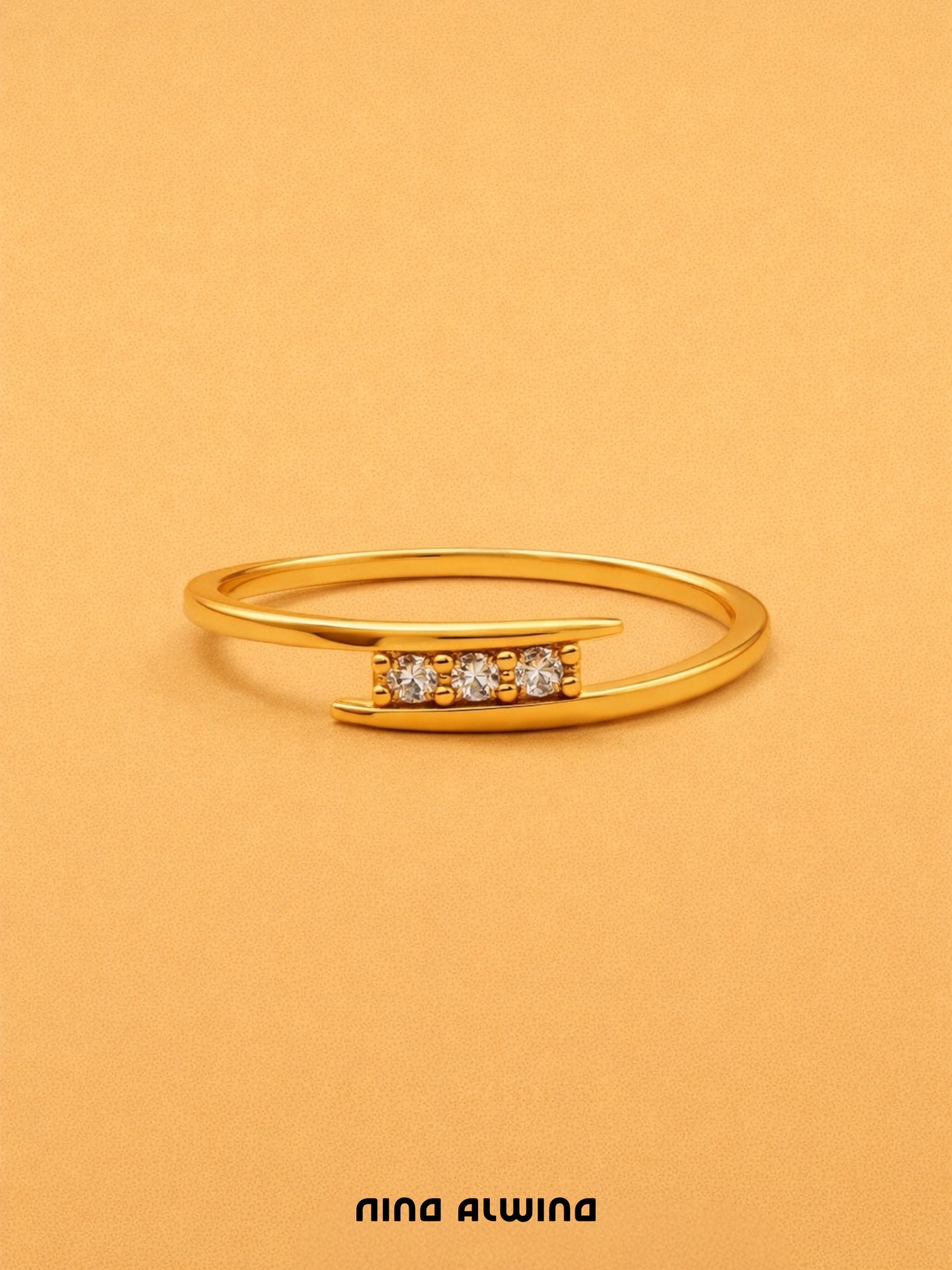 #521 9k Ring mit 3 Diamanten - RG 56