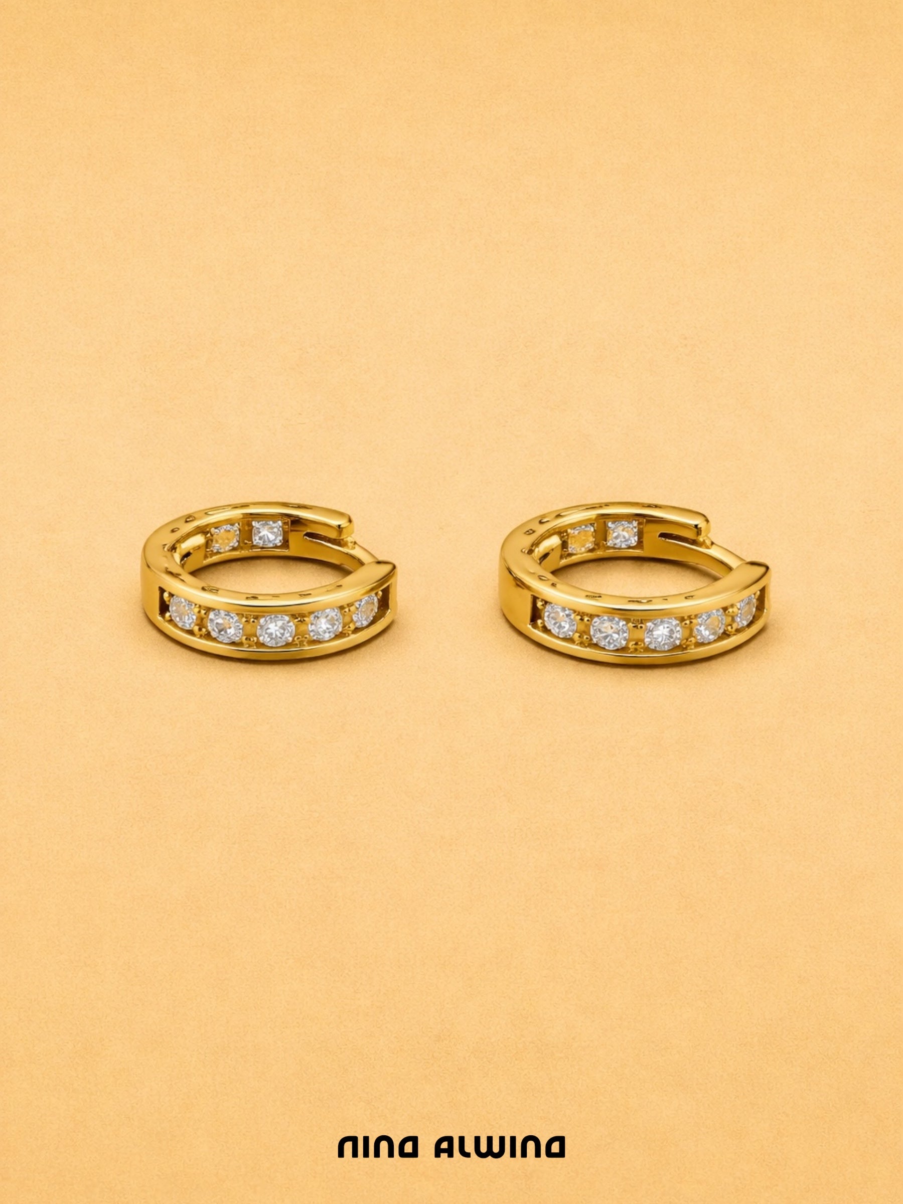 #516 Dezente 8k Creolen mit Zirkon - 1cm