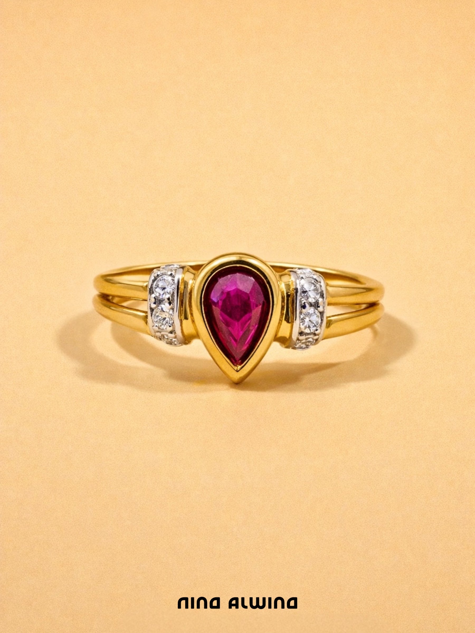 #512 8k Ring mit Rubin & 4 Diamanten - RG 54