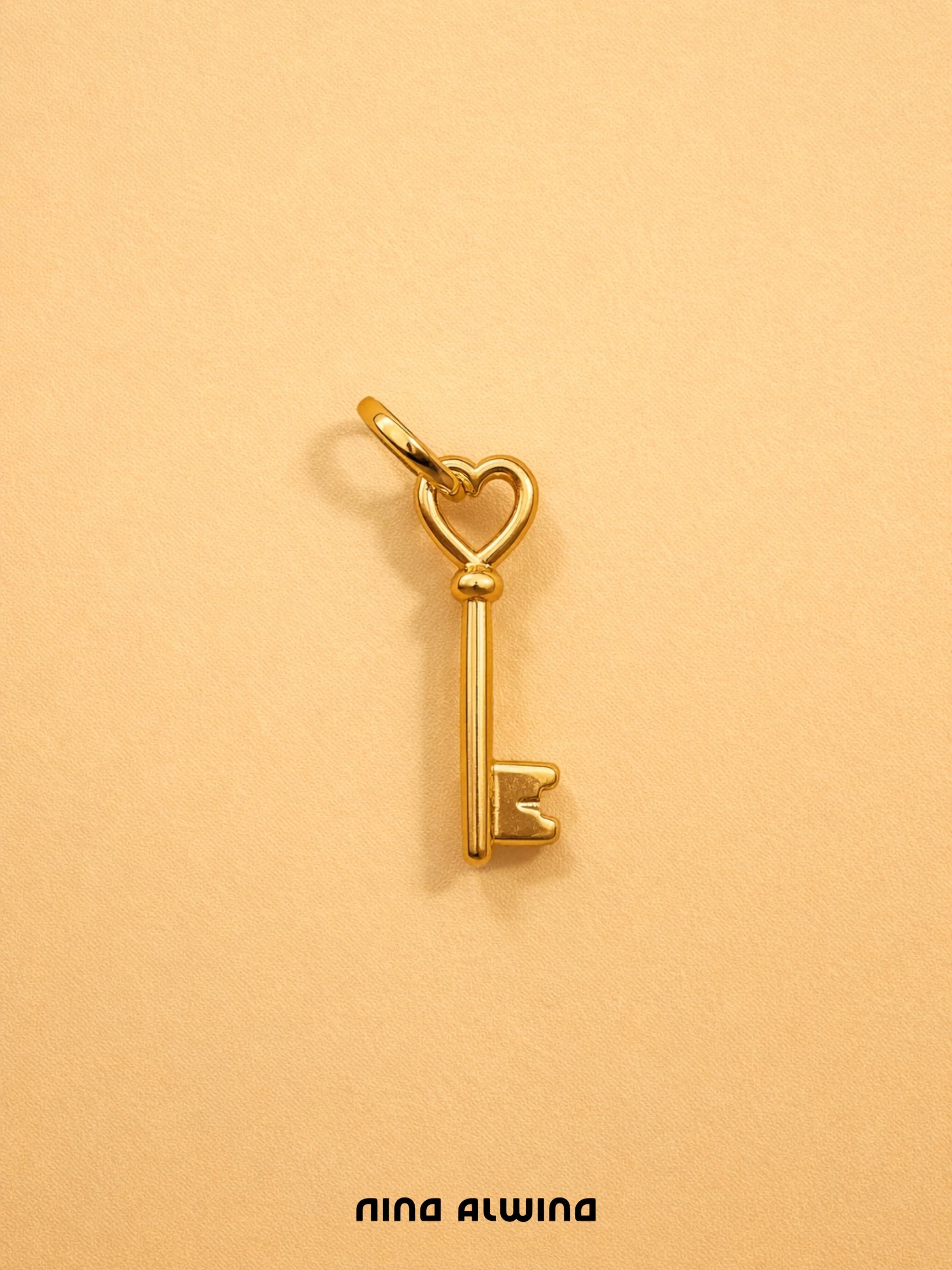 #555 8k Anhänger Schlüssel - 1,9cm