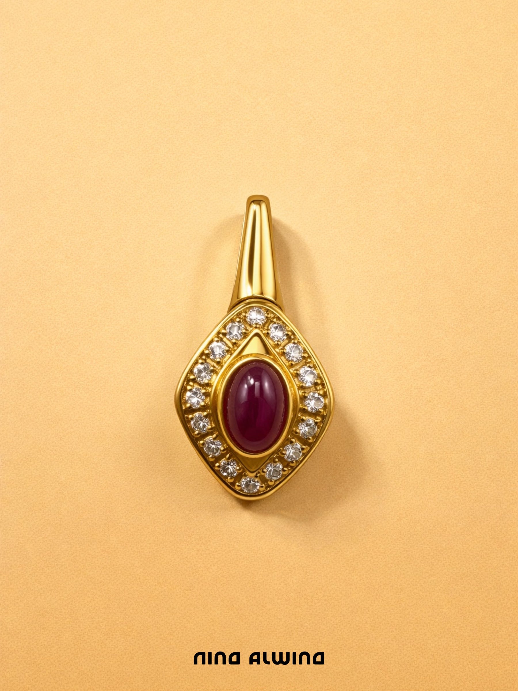 #595 14k Anhänger mit Rubin & 16 Diamanten - 1.9cm