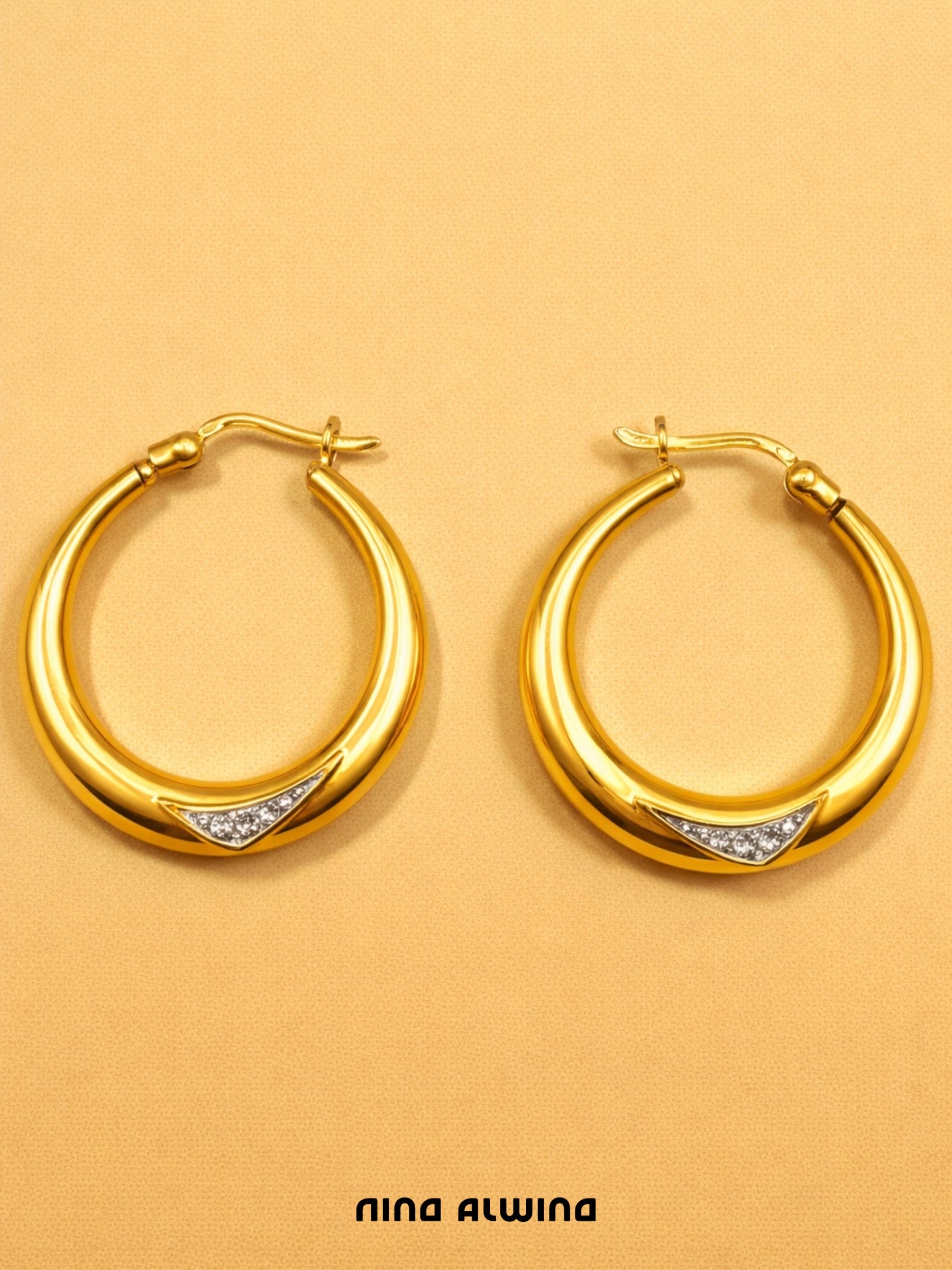 #582 8k Creolen mit Diamant - 2.4cm