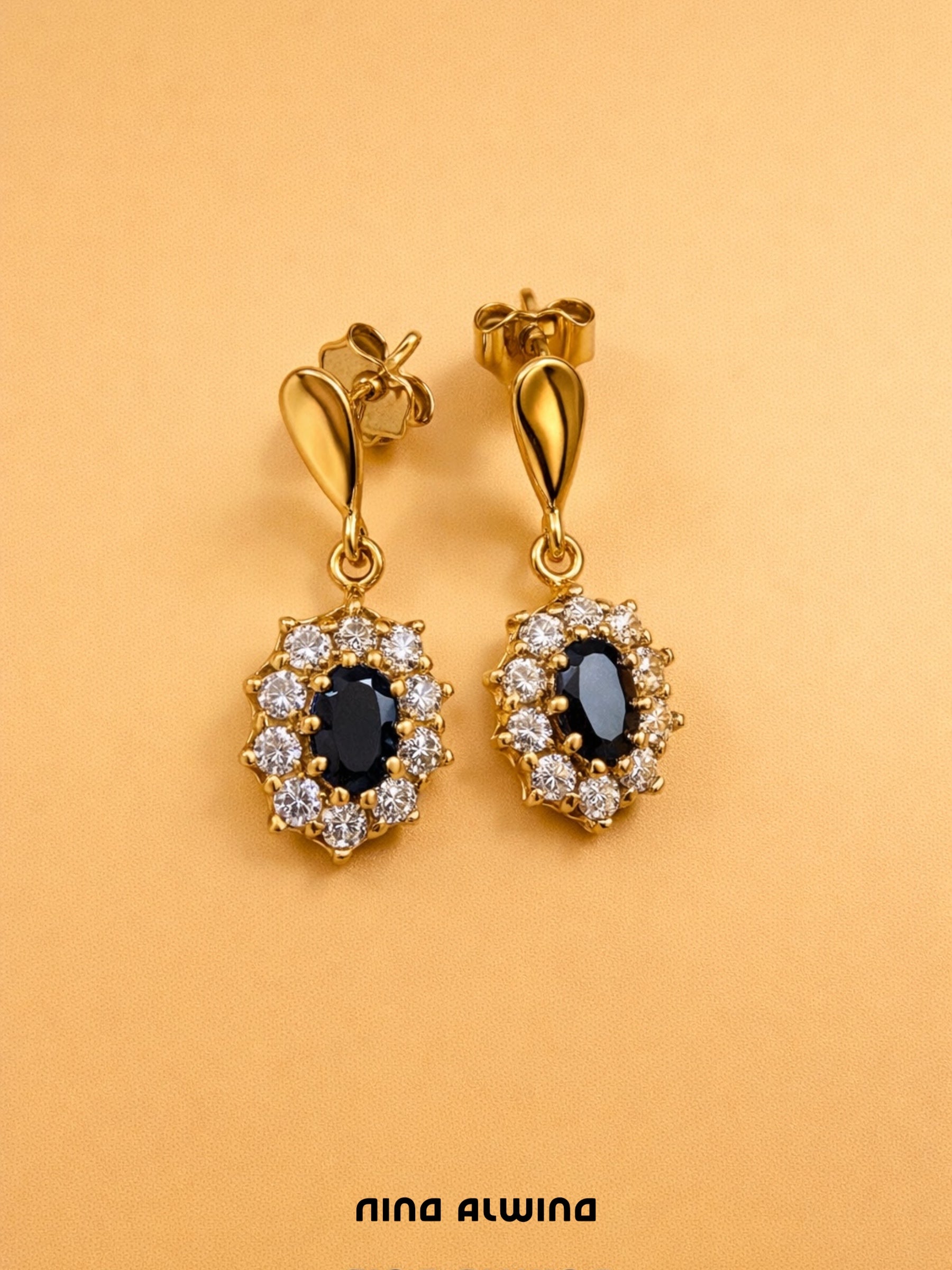 #627 9k Ohrringe mit Saphir - 2,4cm