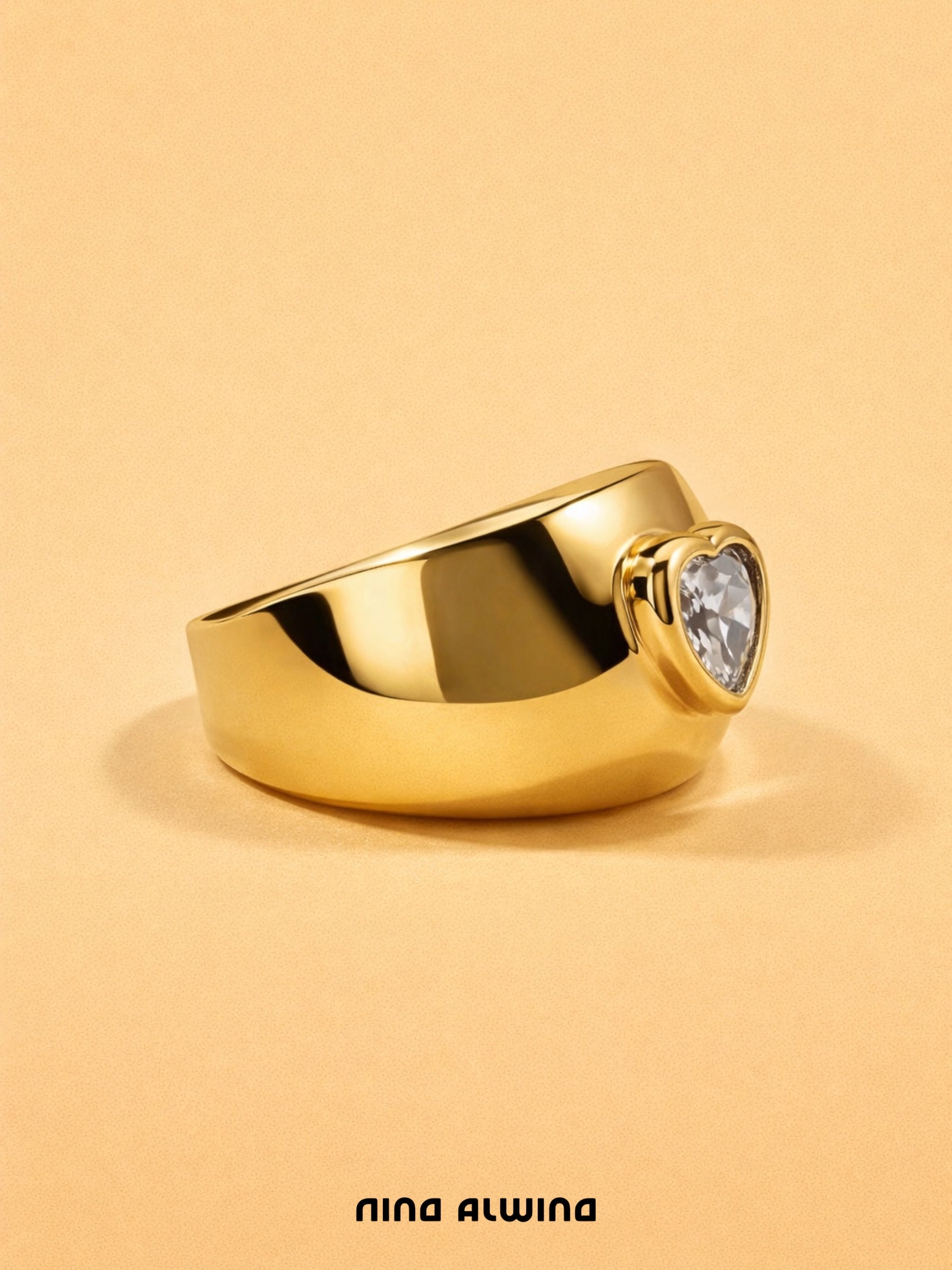 #658 8k Herz Ring mit Topas - RG 52