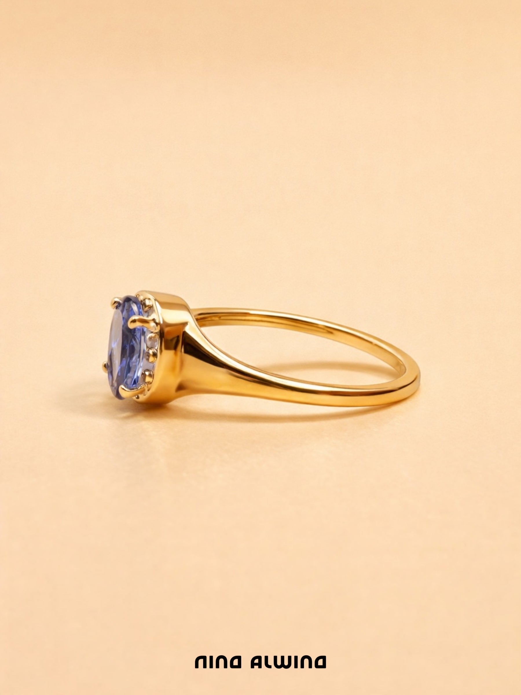 #701 9k Ring mit Tansanit & 8 Diamanten - RG 54